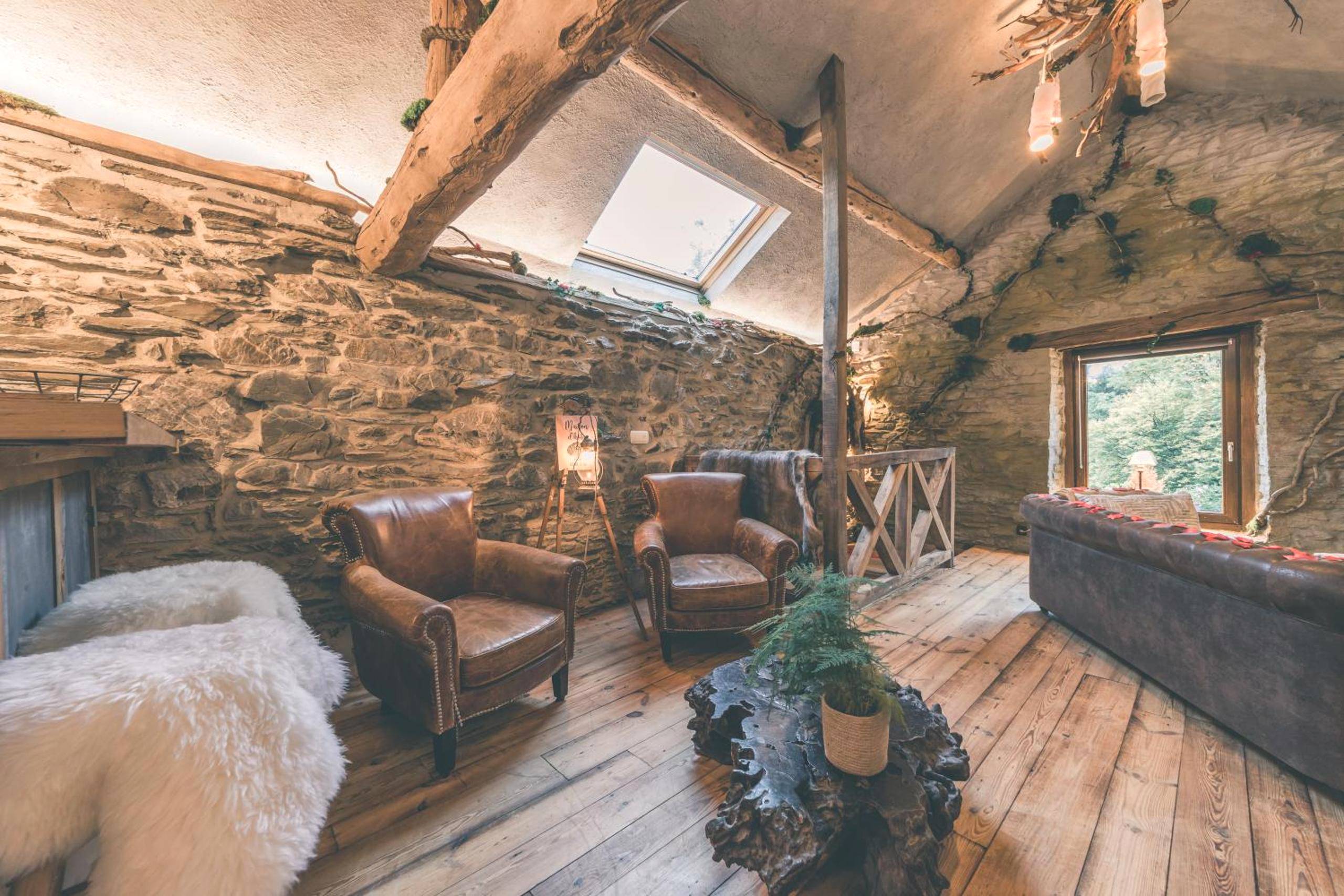 Photo du logement - Romantic Getaway - Sauna and Jacuzzi - El Clandestino