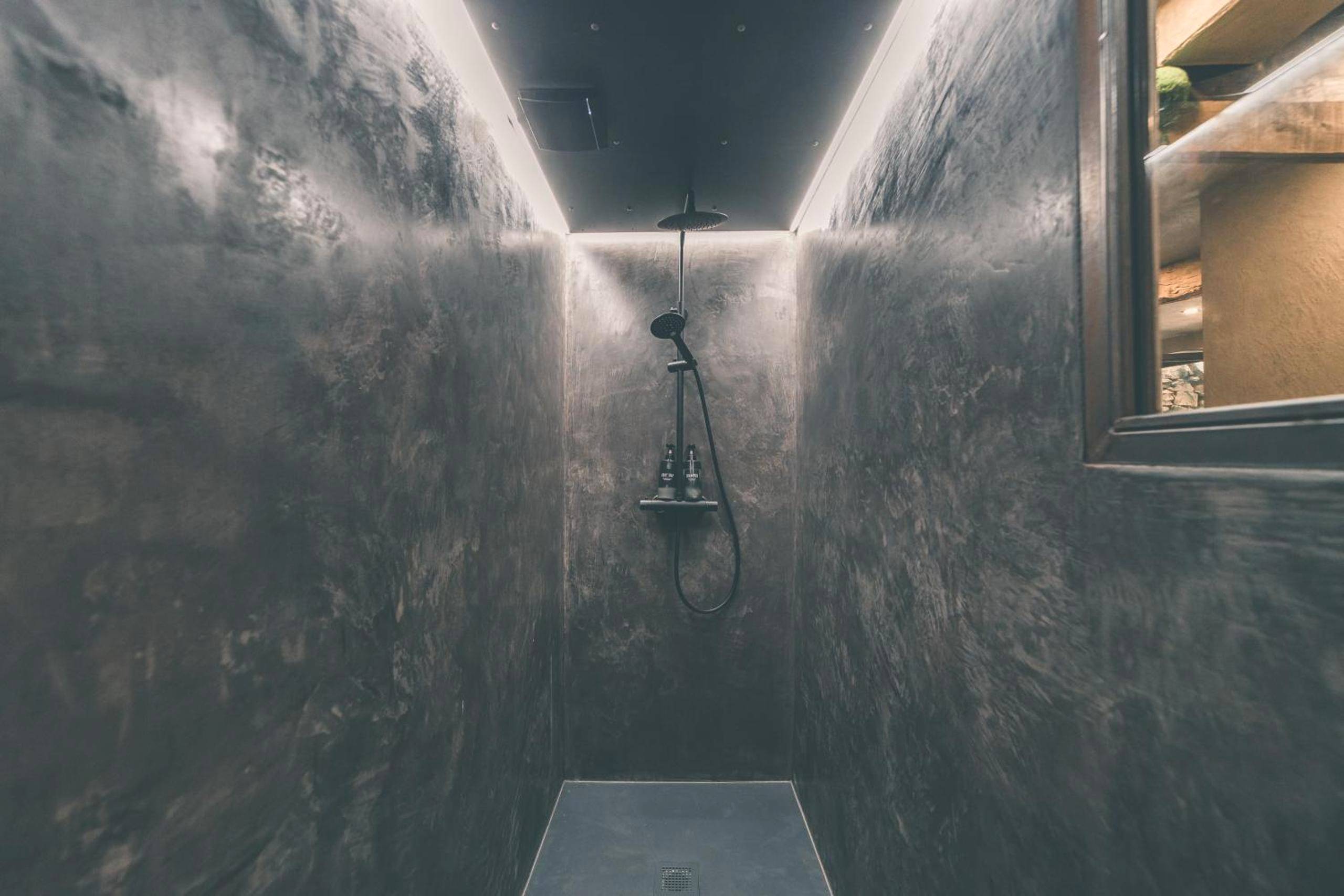 Photo du logement - Romantic Getaway - Sauna and Jacuzzi - El Clandestino