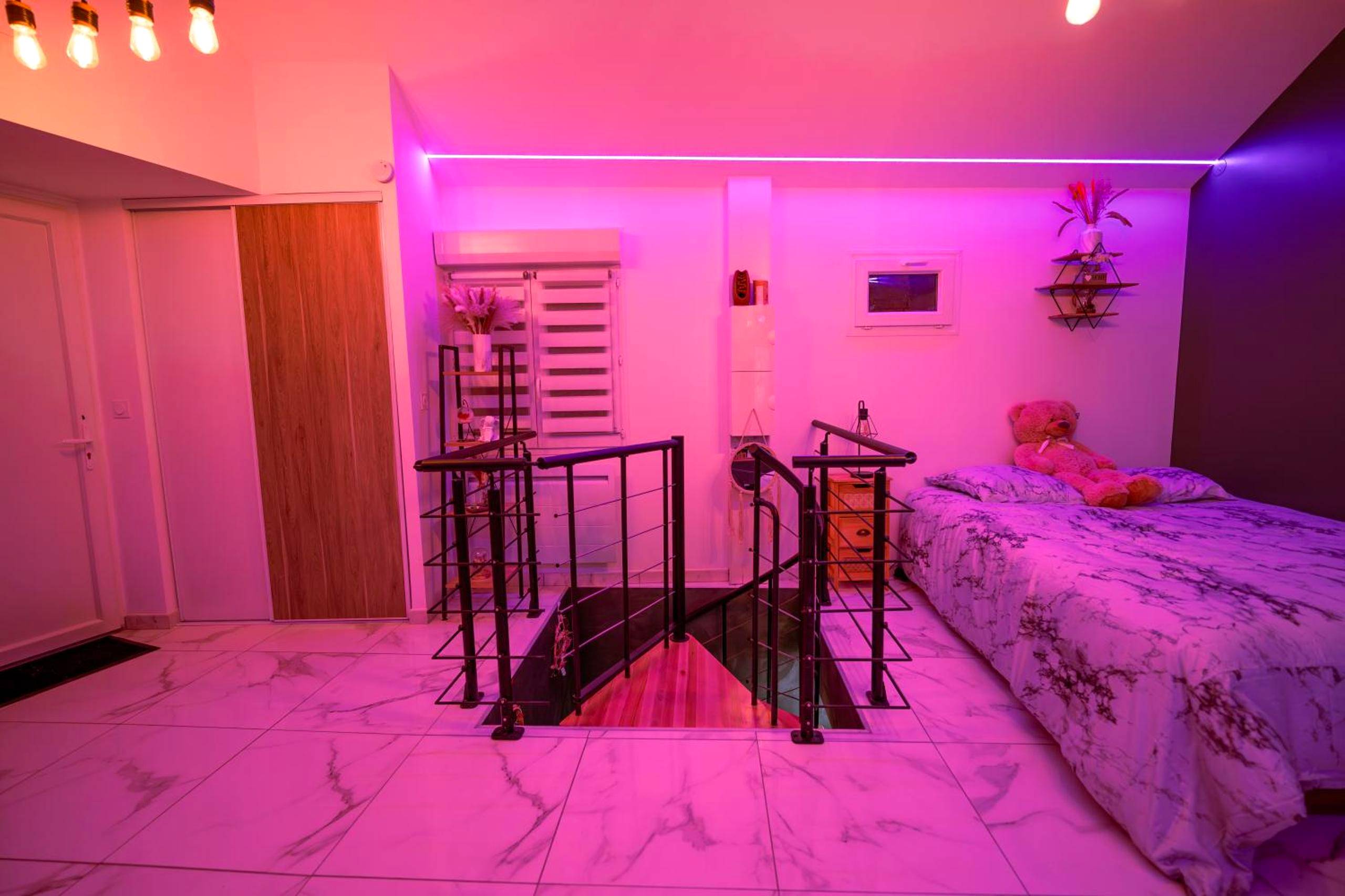 Photo du logement - L'Elixir d'Amour Love Room proche Disneyland - Étampes - sur - Marne