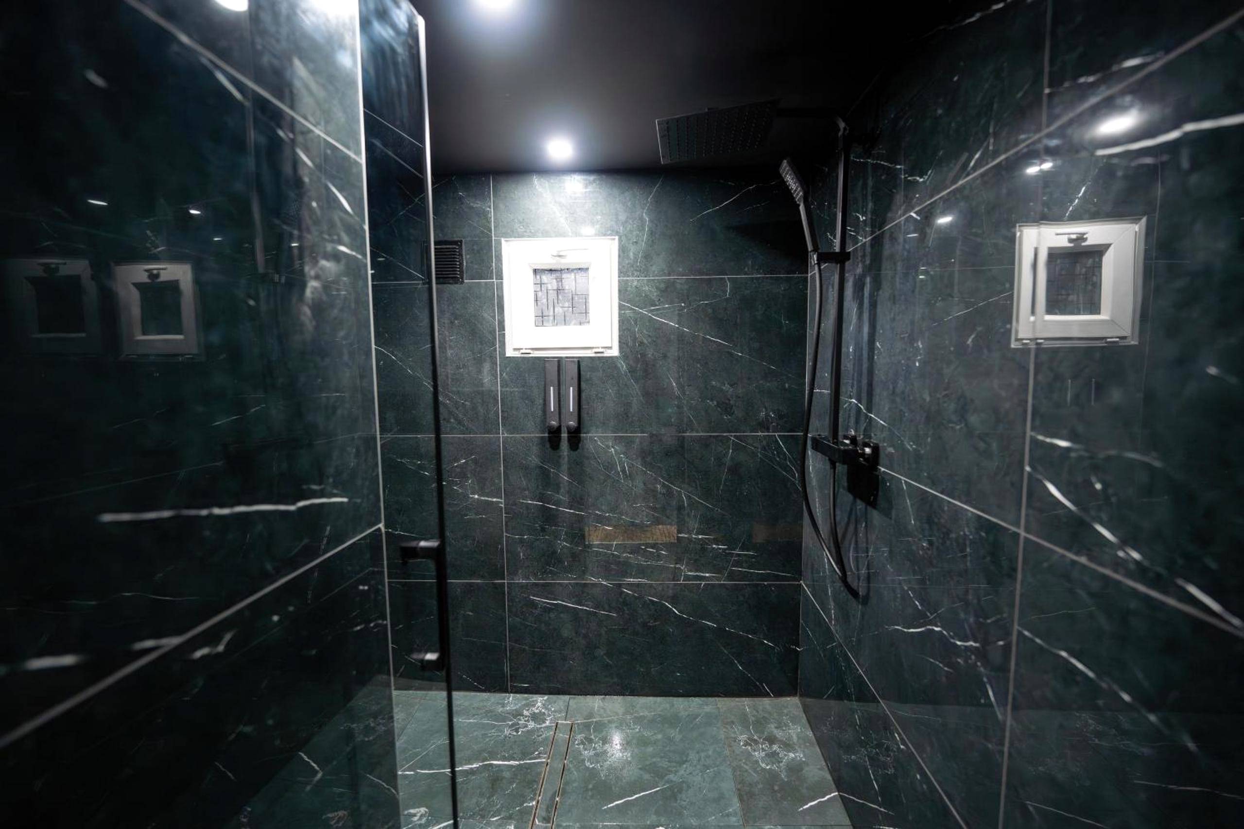 Photo du logement - L'Elixir d'Amour Love Room proche Disneyland