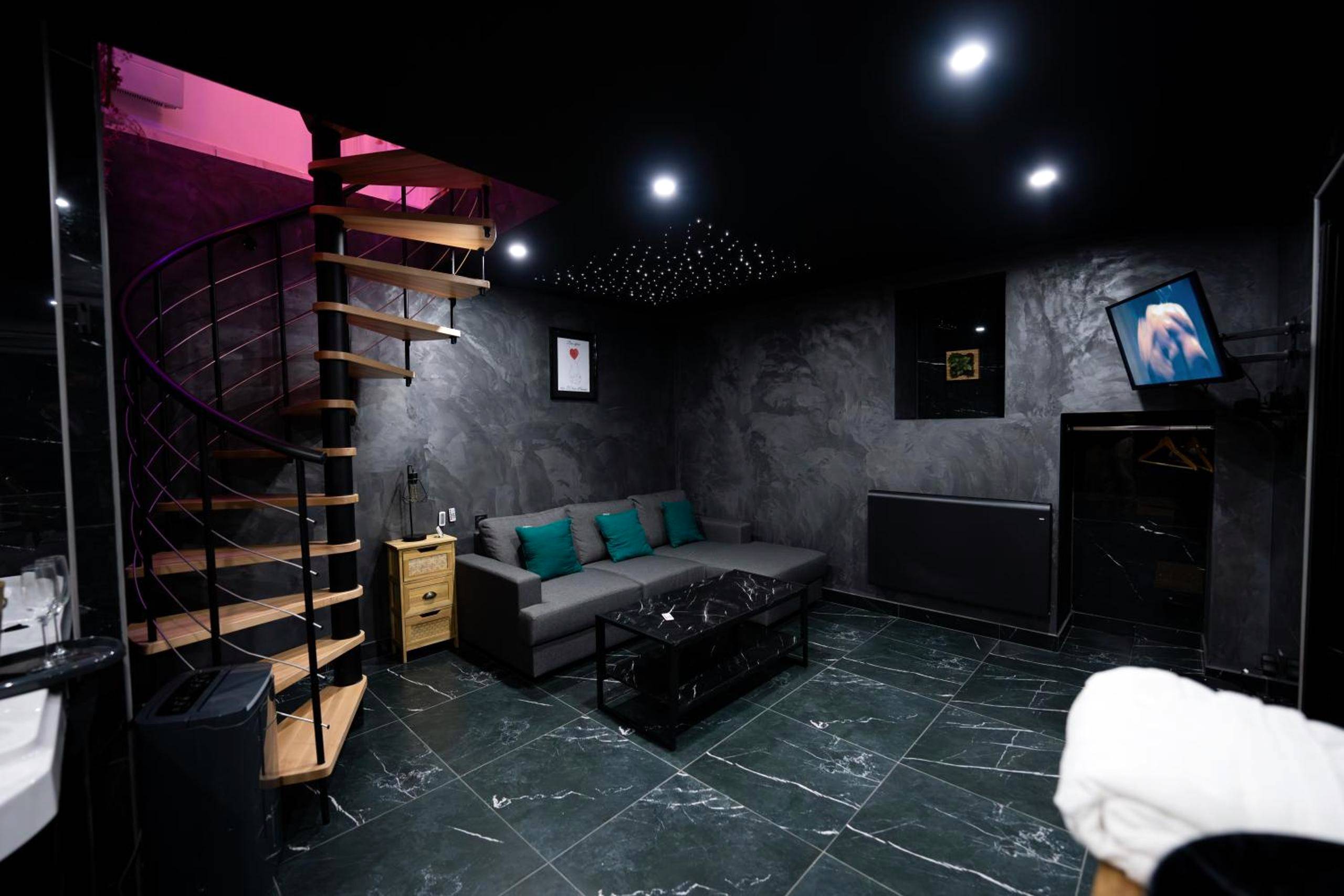 Vue du logement - L'Elixir d'Amour Love Room proche Disneyland