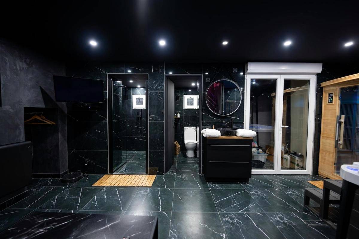 Photo du logement - L'Elixir d'Amour Love Room proche Disneyland