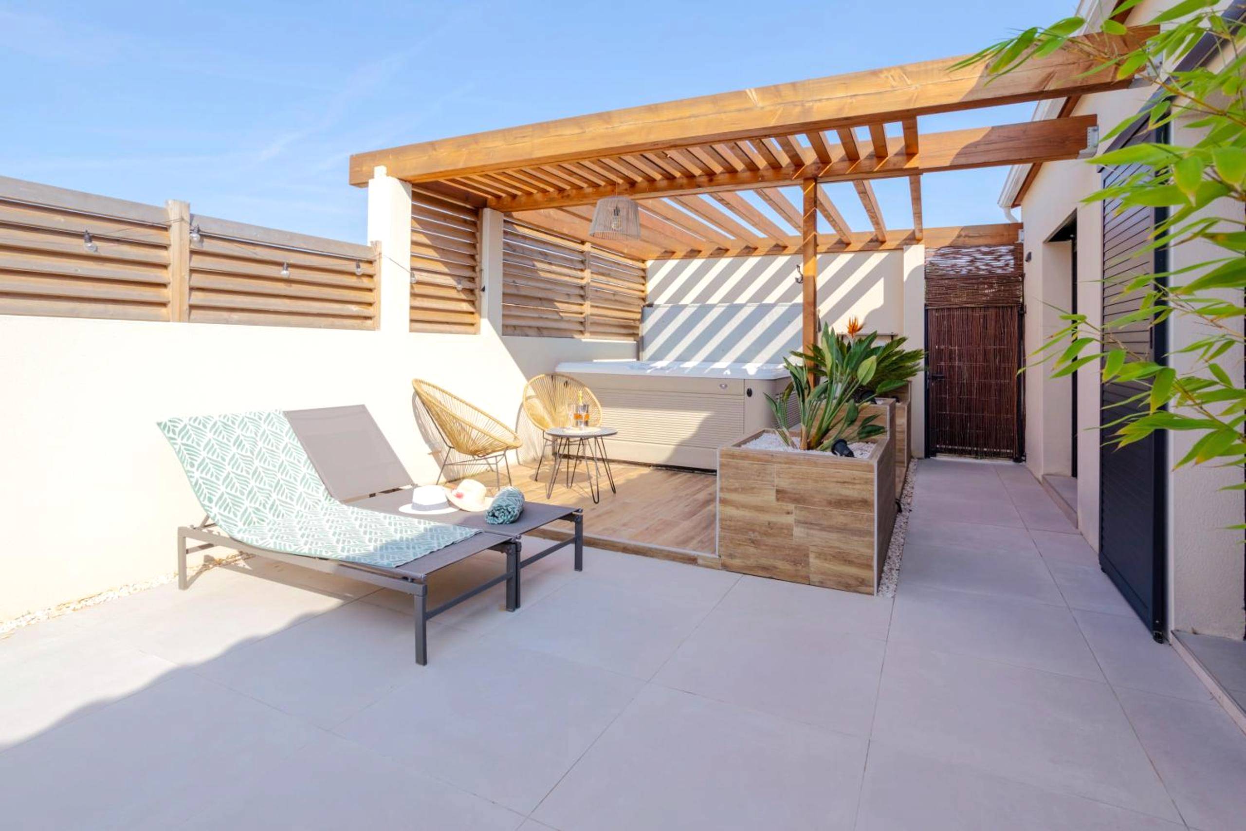 Photo du logement - L'entre deux - suite romantique - jacuzzi privatif - clim réversible - wifi