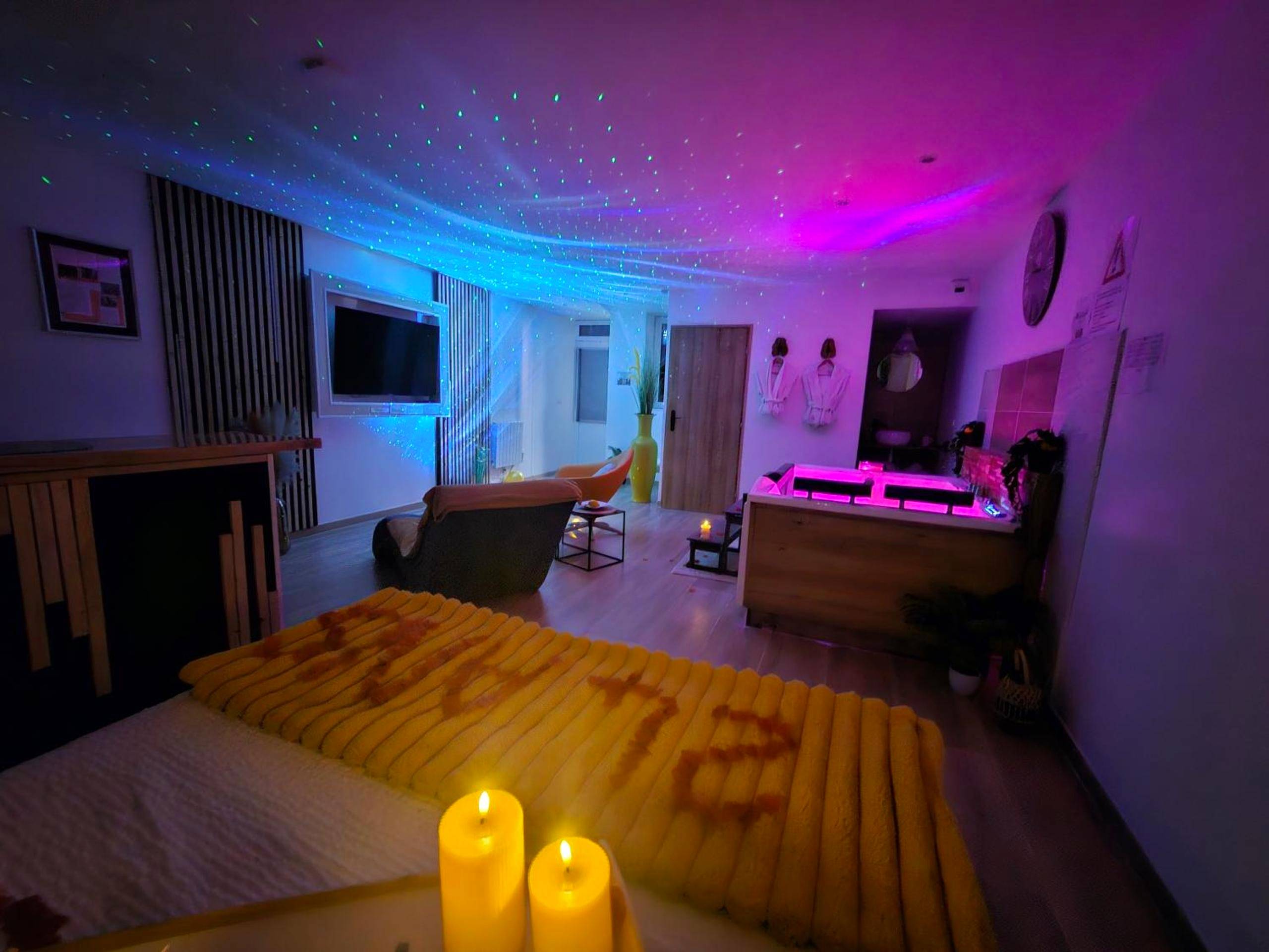 Photo du logement - Escale dans un Cocon Spa Privatif & Design, petit déjeuner compris - La Bassée