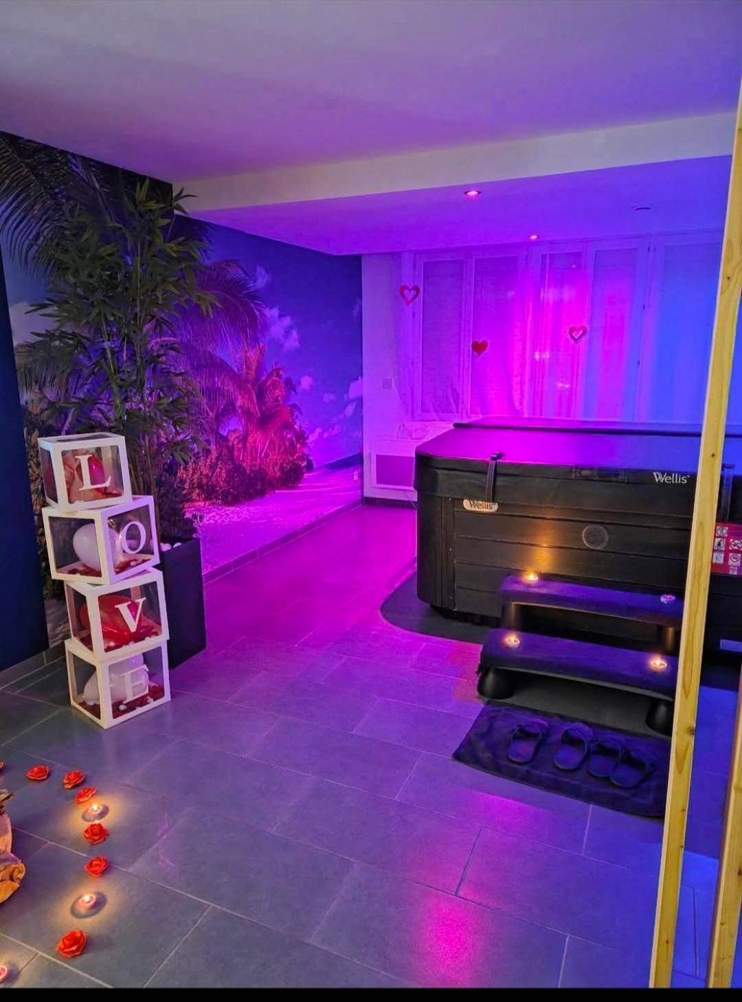 Photo du logement - L'escale du désir, Spa privatif