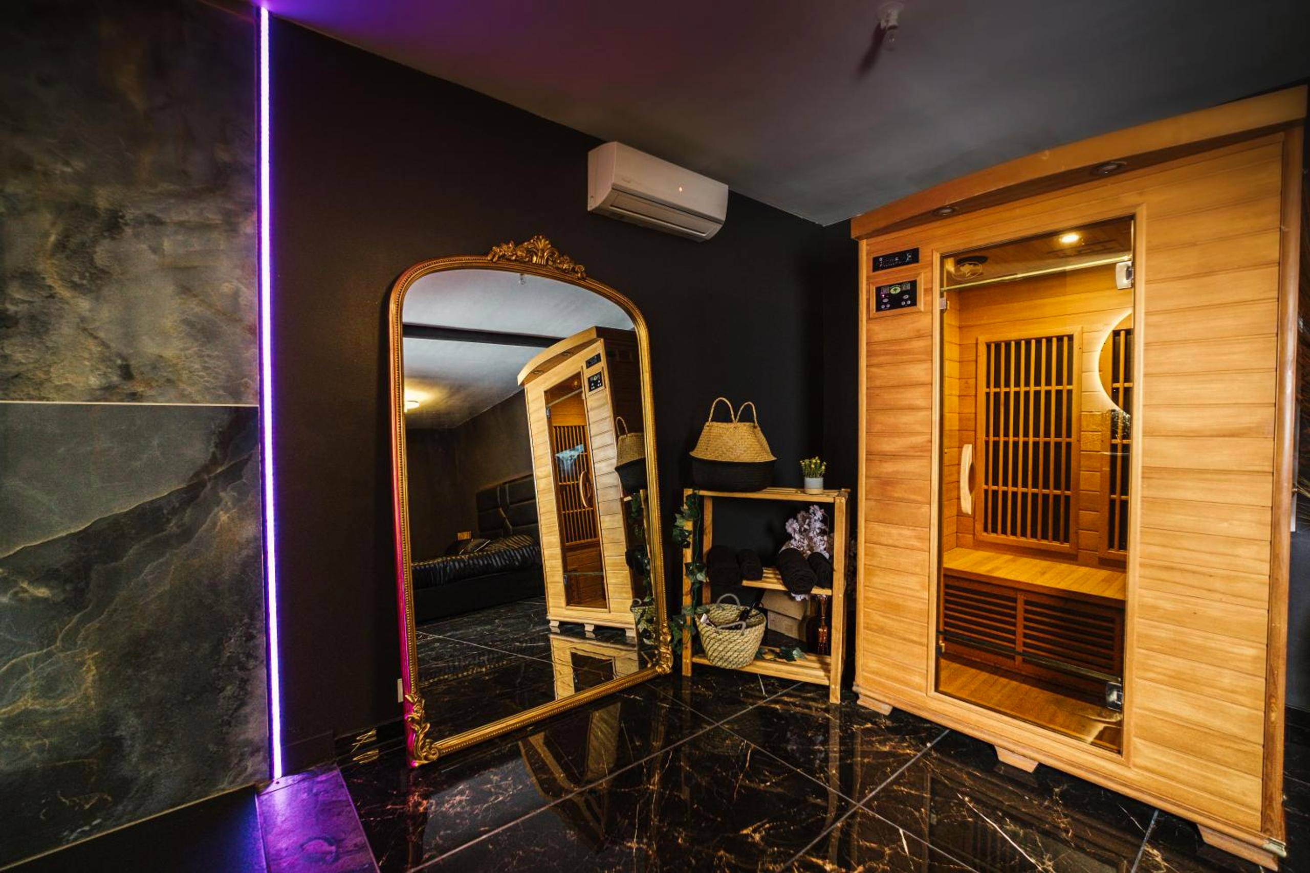 Photo du logement - L escale Jacuzzi et Sauna