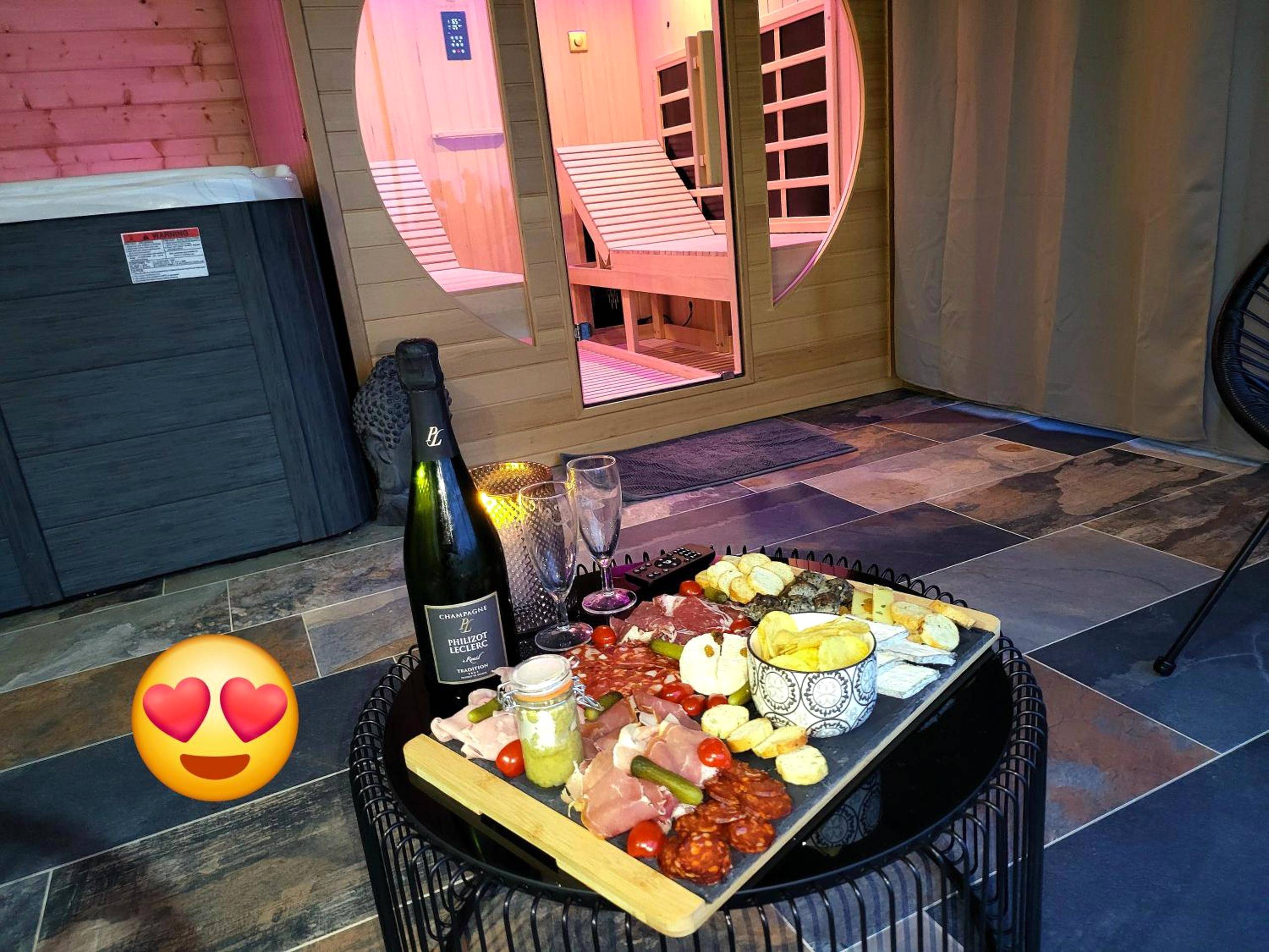 Photo du logement - Gîte de charme L'Escale Des Sens sauna et jacuzzi privé sud Ardéche