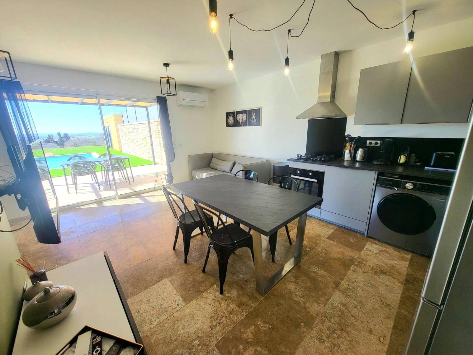 Photo du logement - Gîte de charme L'Escale Des Sens sauna et jacuzzi privé sud Ardéche