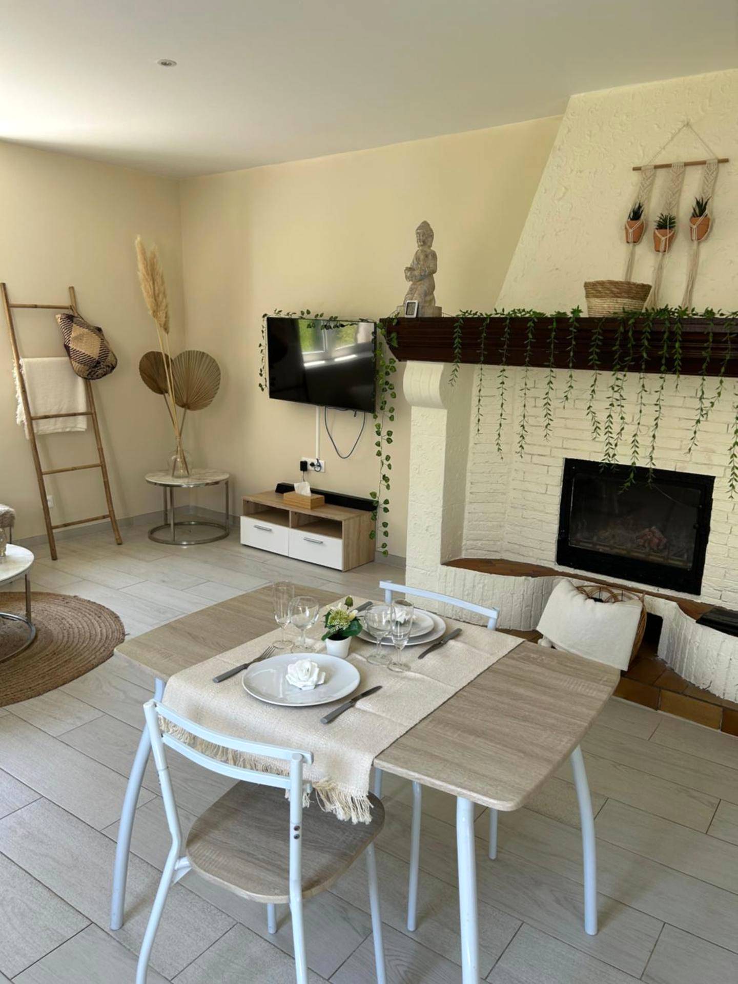 Photo du logement - Escapade amoureuse - Jaccuzi et Sauna PRIVÉ - Fontenoy
