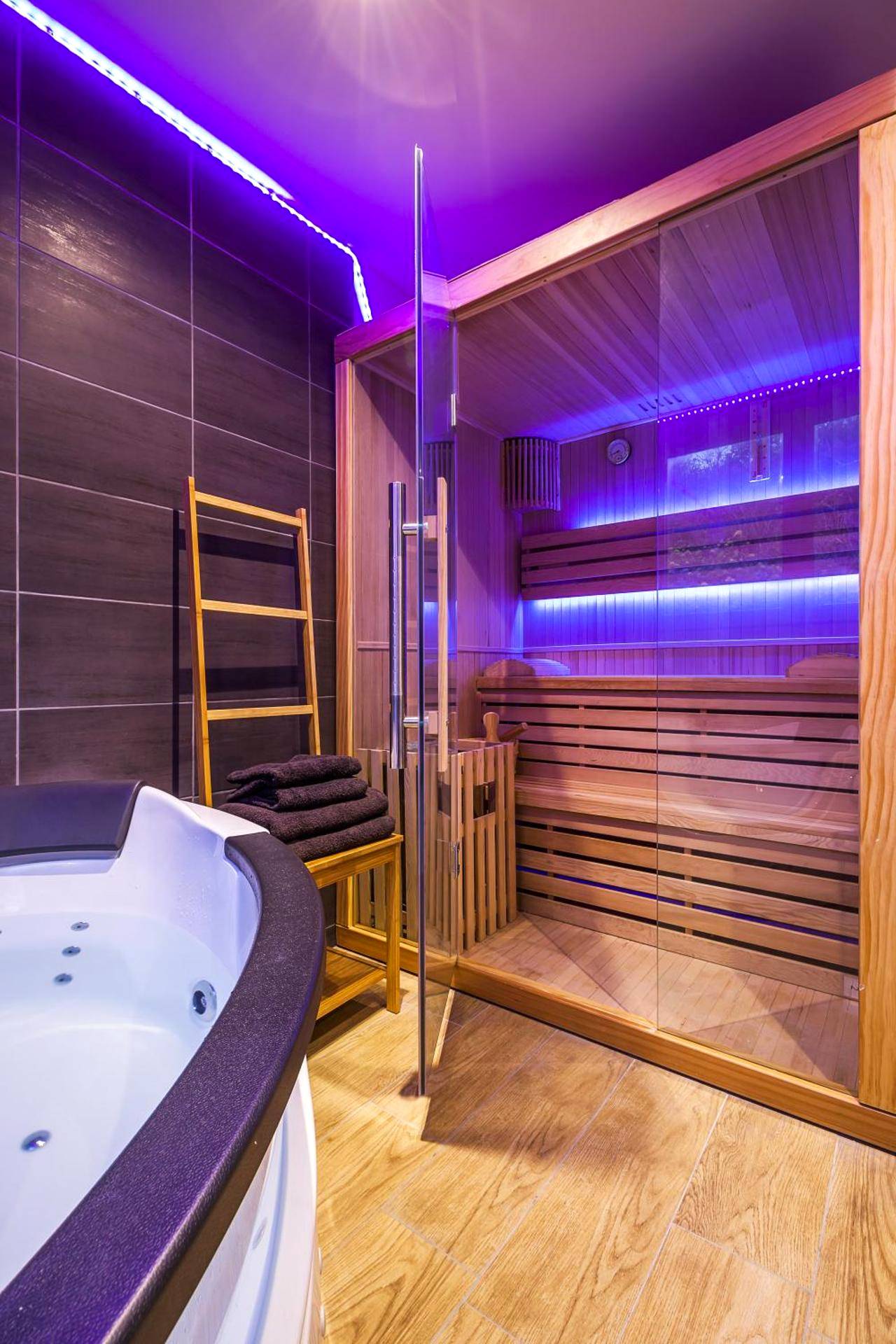 Photo du logement - Escapade en Bord de mer avec Sauna et Spa Privés