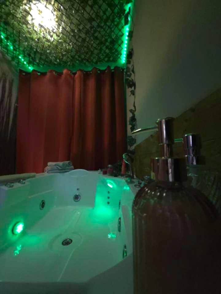 Photo du logement - Love room - L'escapade du désir - Trouillas