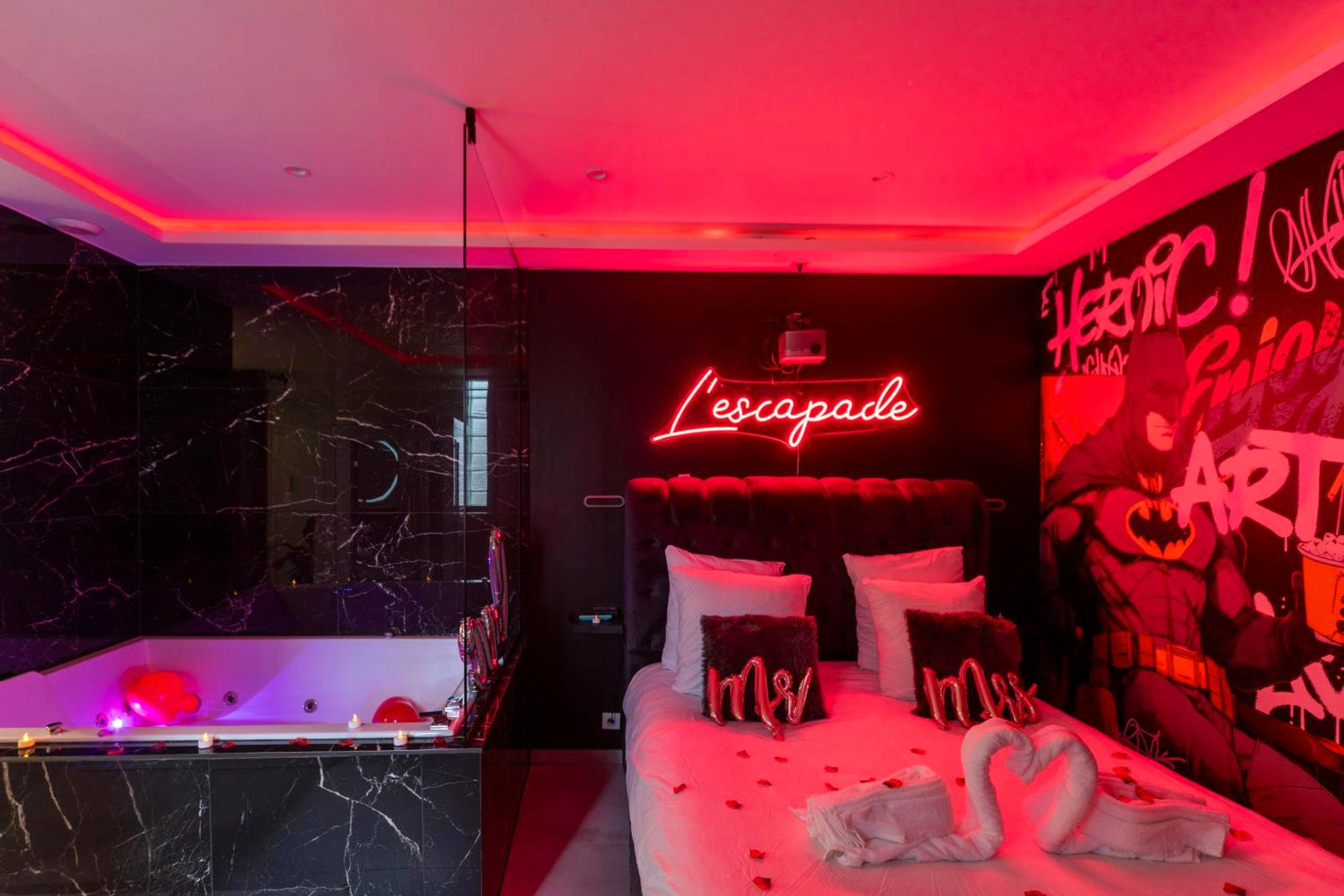 Photo du logement - L'escapade - Jacuzzi & Sauna privés By SweetDreams - Cagnes - sur - Mer