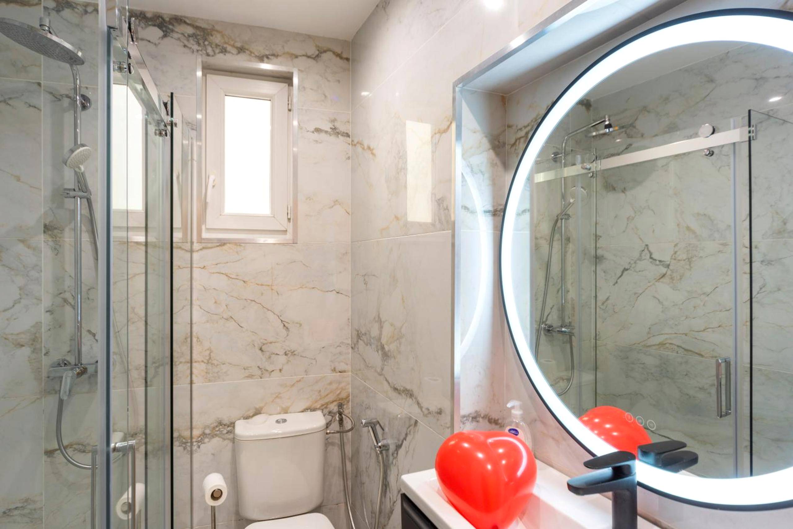 Photo du logement - L'escapade - Jacuzzi & Sauna privés By SweetDreams - Cagnes - sur - Mer