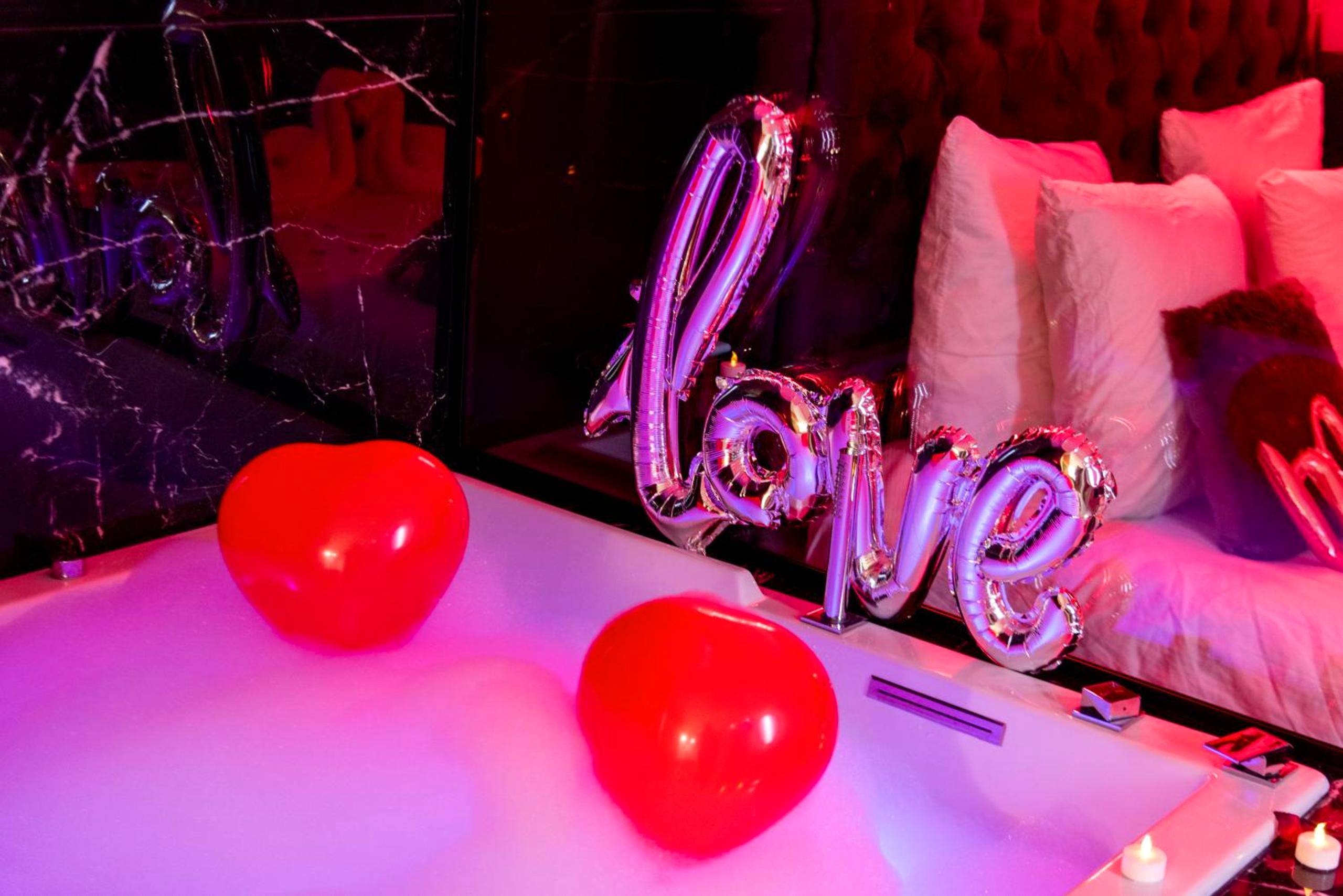 Photo du logement - L'escapade - Jacuzzi & Sauna privés By SweetDreams - Cagnes - sur - Mer