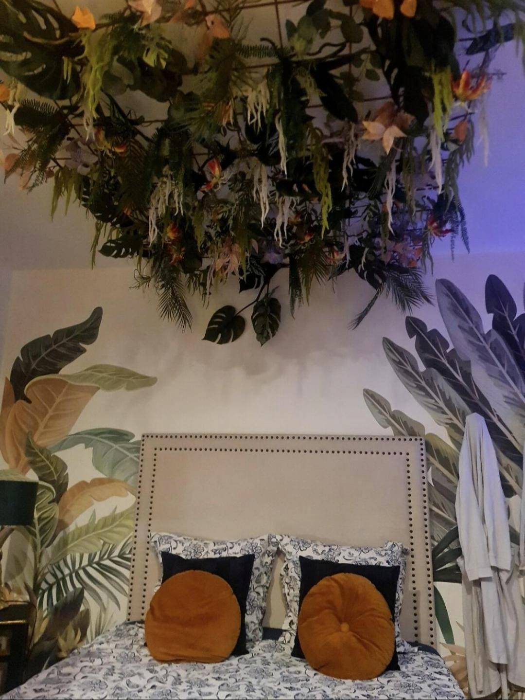 Photo du logement - Spa - Sauna - Ciel de pluie tropicale - Champagne Nuit Romantique - Escapade Mâconnaise - Mâcon