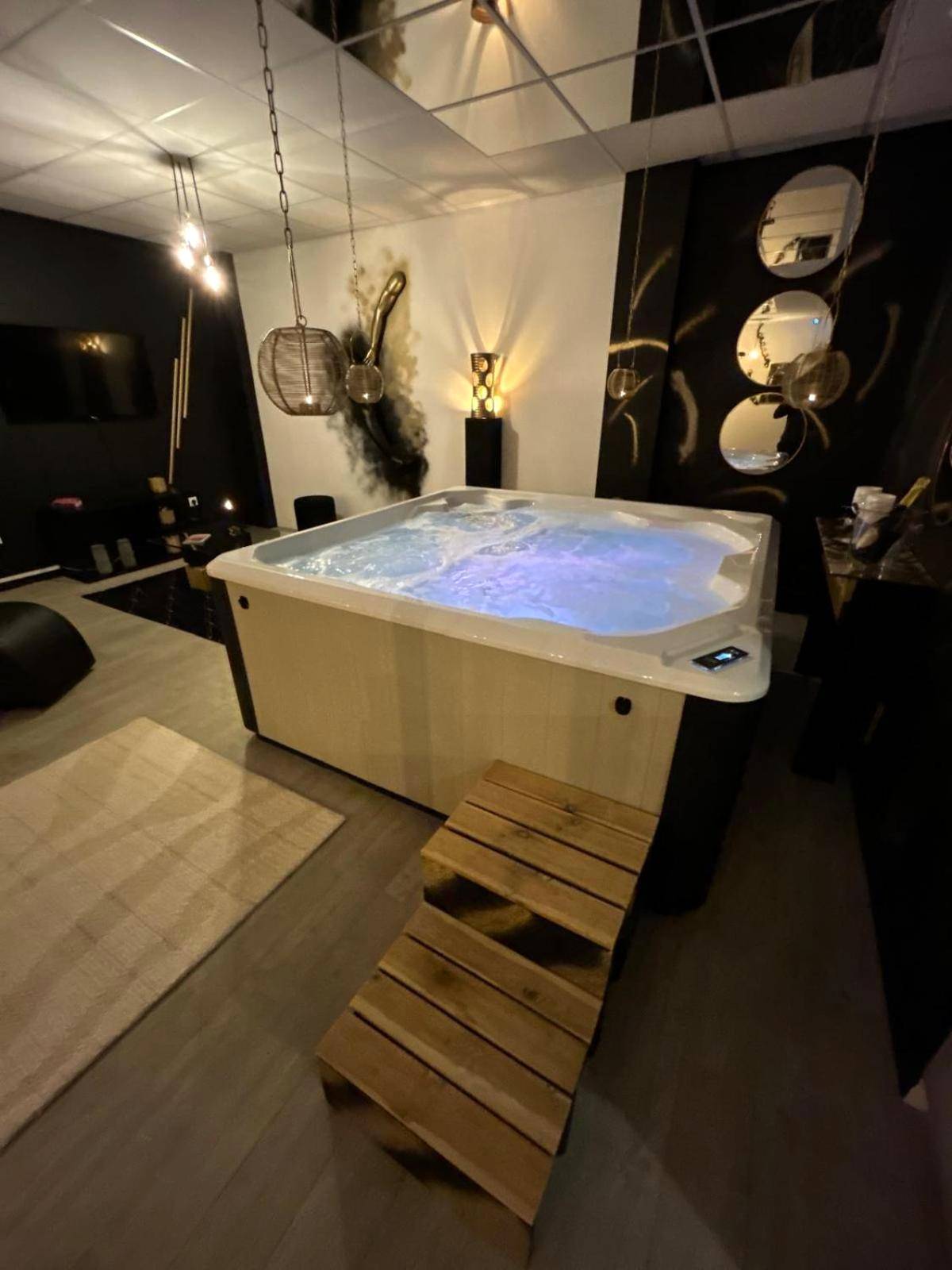 Photo du logement - L'escapade sensuelle - la love room d'Epernay - Épernay