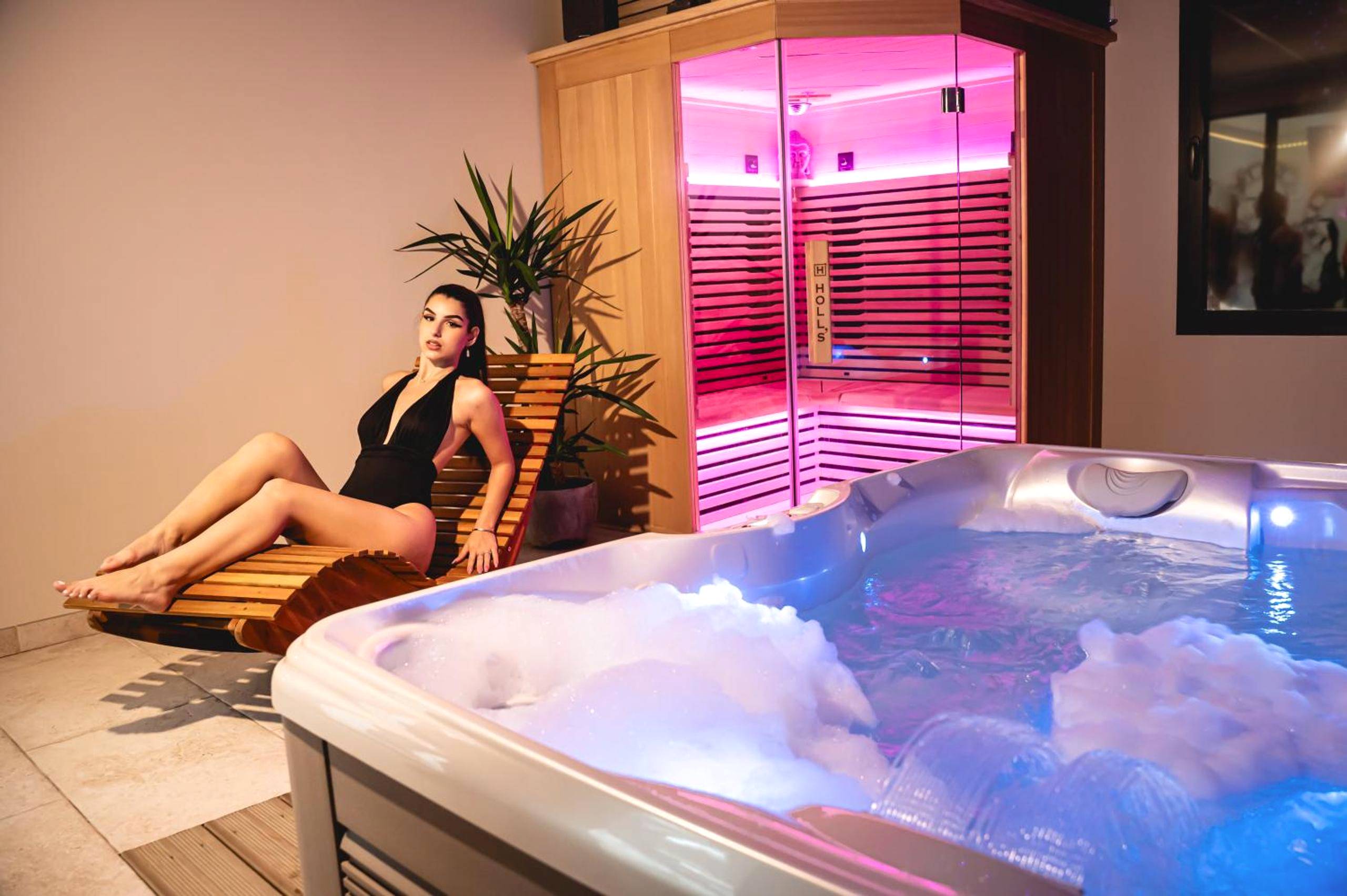 Espace bien - être avec jacuzzi et sauna infrarouge - Espace évasions Loft Kis LOVE ROOM