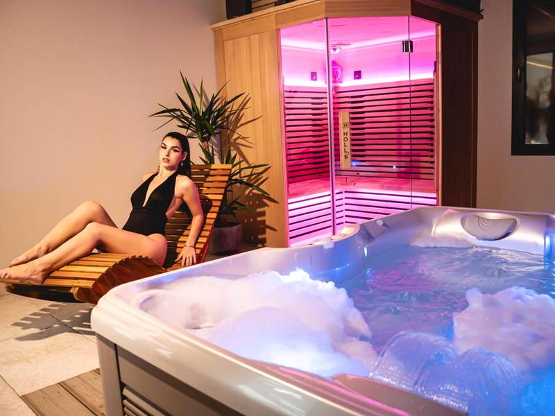 Espace bien - être avec jacuzzi et sauna infrarouge - Espace évasions Loft Kis LOVE ROOM