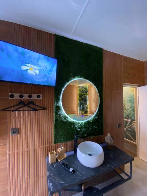 Photo du logement - Esprit BALI ....LOVE SPA, Sauna de luxe à Mulhouse