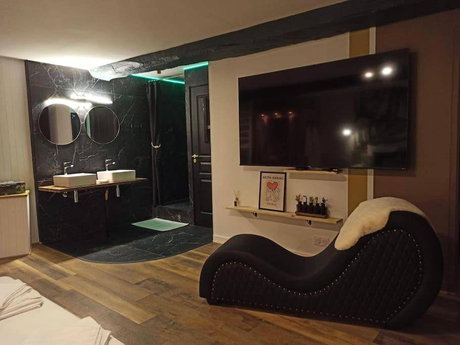 Photo du logement - L'Etreinte, gîte de charme avec jacuzzi intérieur et sauna - Guémené - sur - Scorff
