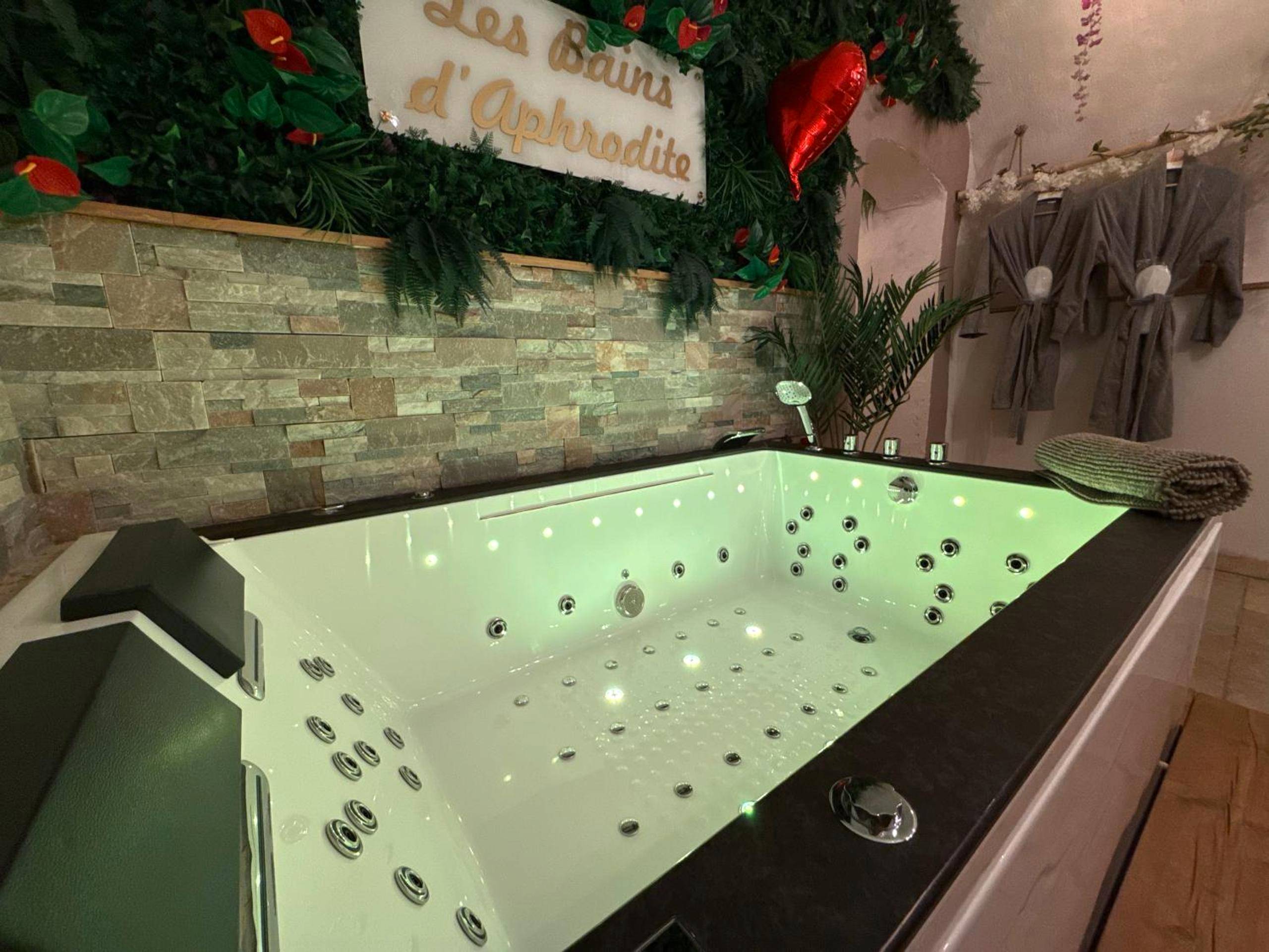 Photo du logement - Évasion duo, Suite Atypique privative, Hammam & Balnéo