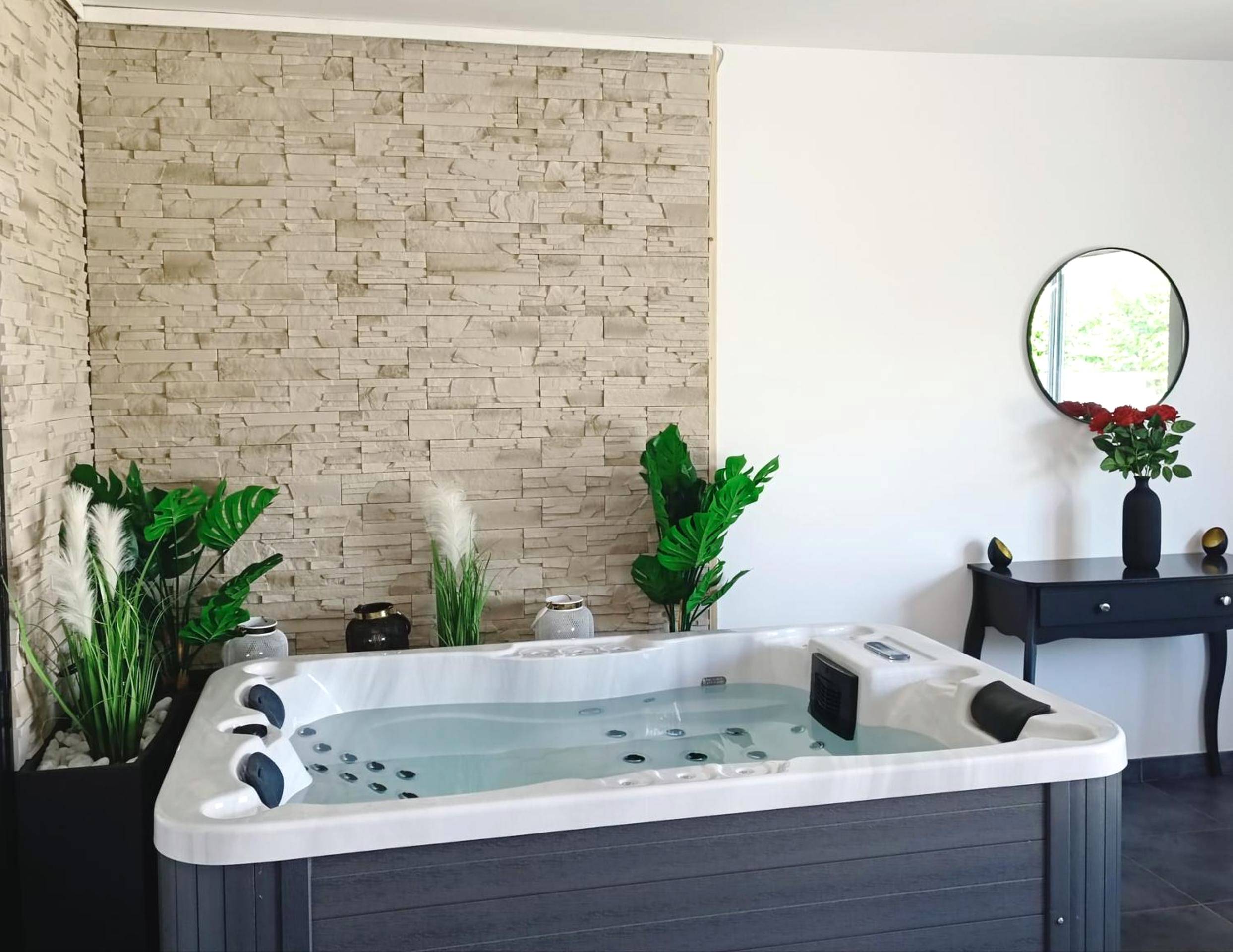 Photo du logement - Évasion romantique avec jacuzzi intérieur