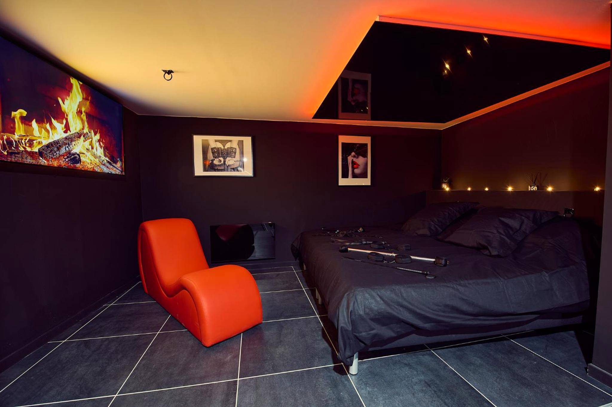 Vue principale - Love Room Tuchan - Love room évasion