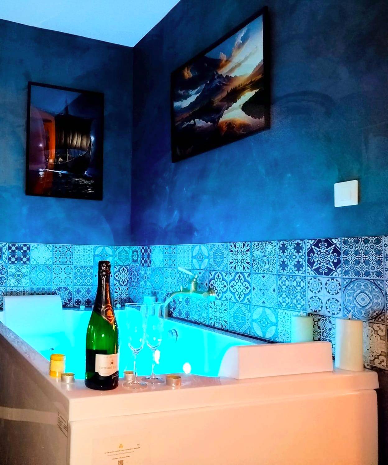 Photo du logement - L'Evasion Scandinave, SPA XXL, Écran cinéma, Lit king size, day use, 10 min centre