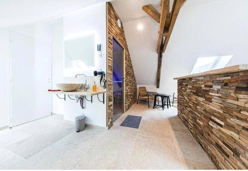 Photo du logement - L'évasion - SPA - Hammam - Sauna Illimité - 2 à 4 pers