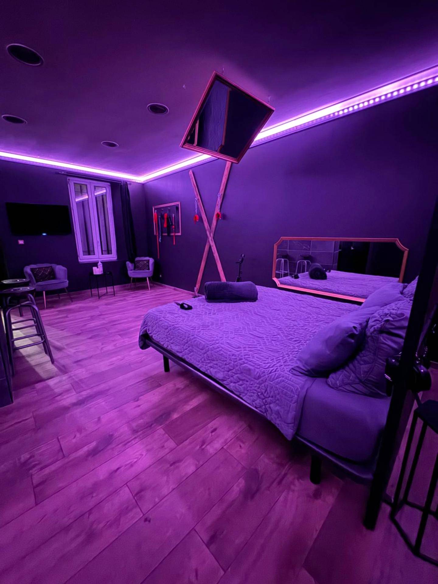 Vue principale - Love Room Marseille - l'Everest Rooms