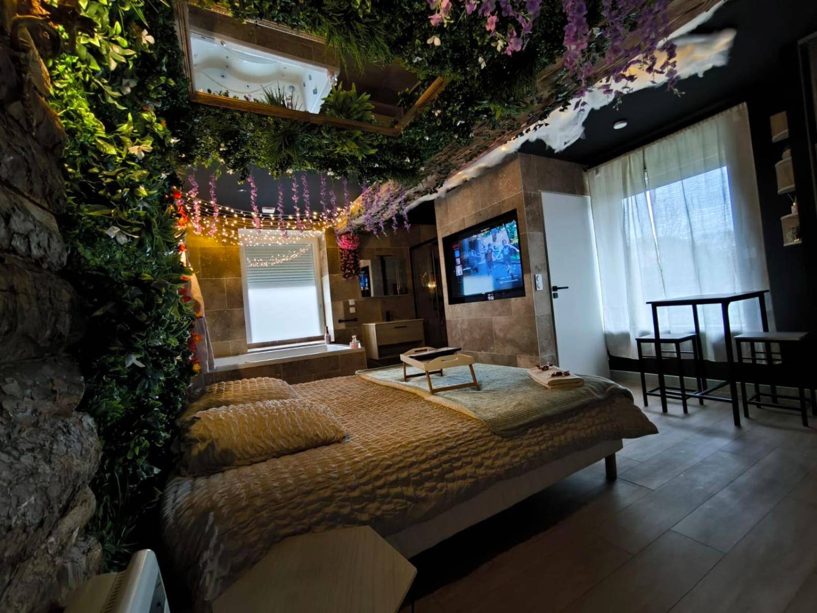 Photo du logement - L'éxperience LOVE ROOM - L'Étrat