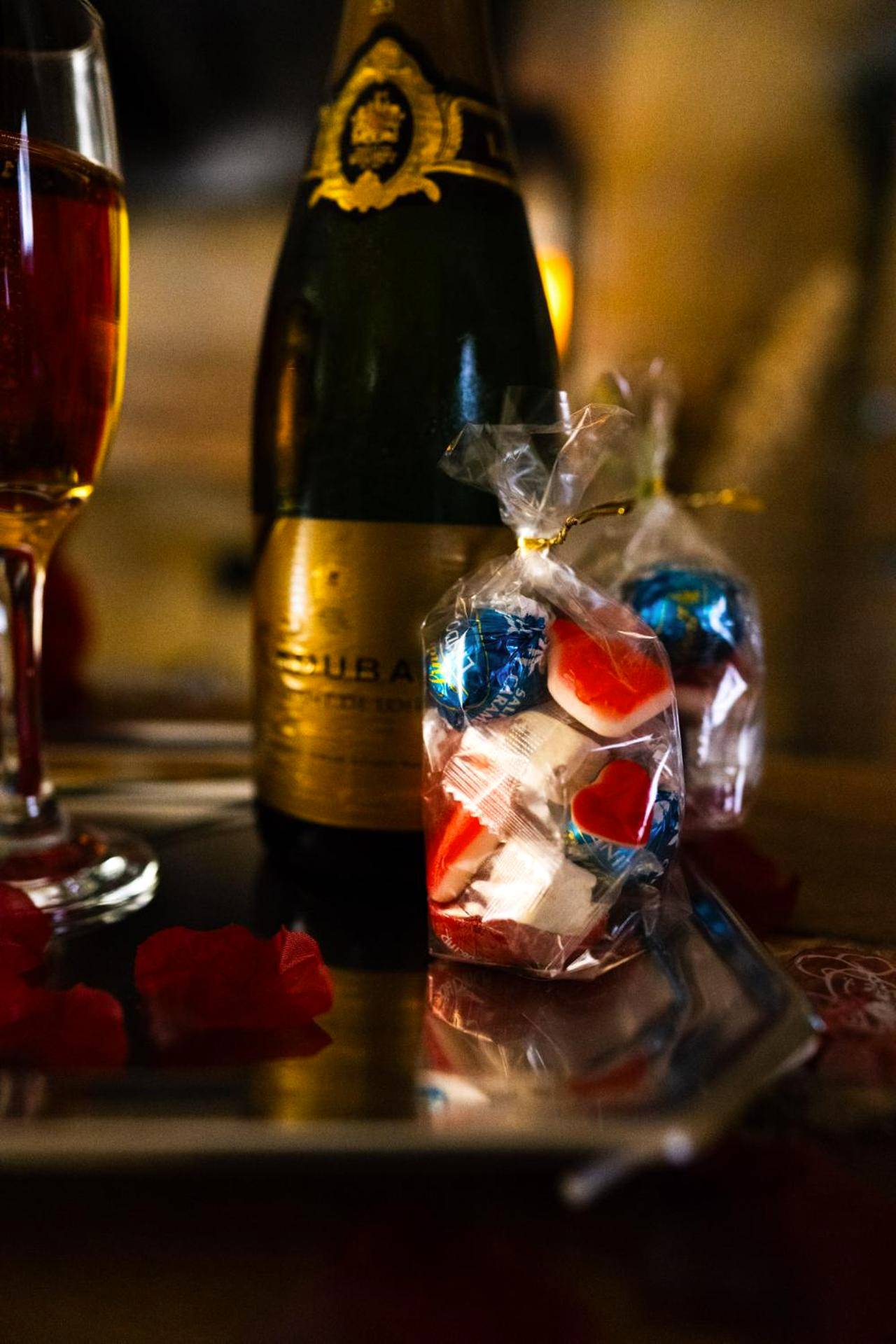 Photo du logement - La falaise perdue, Suite troglodyte & spa privé - Doué - en - Anjou