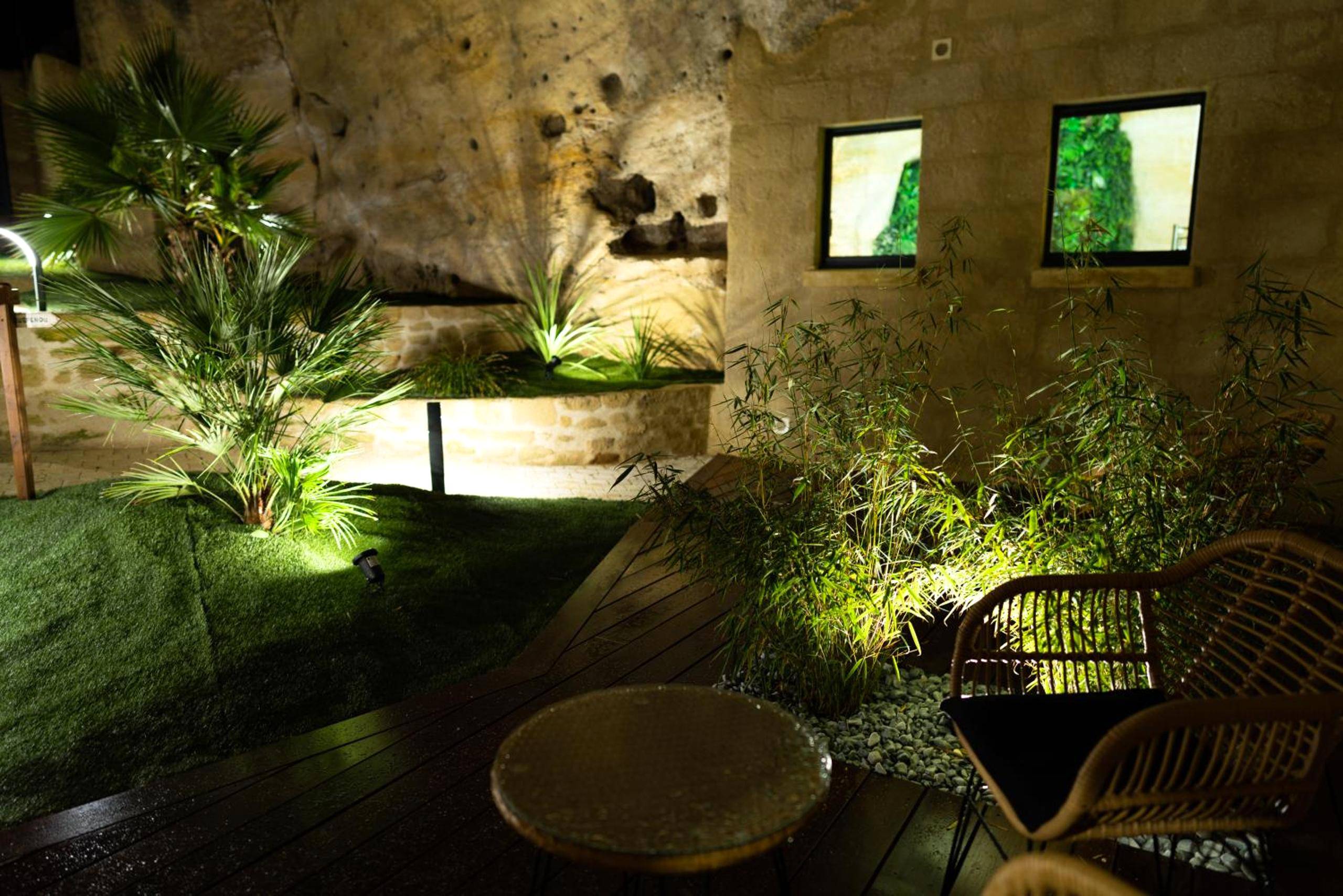 Photo du logement - La falaise perdue, Suite troglodyte & spa privé