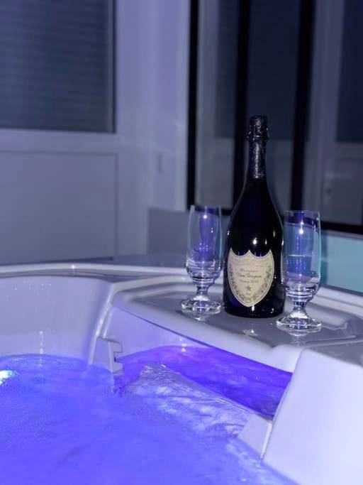 Photo du logement - F & C Love Spa, Sauna and Tantra - Melun