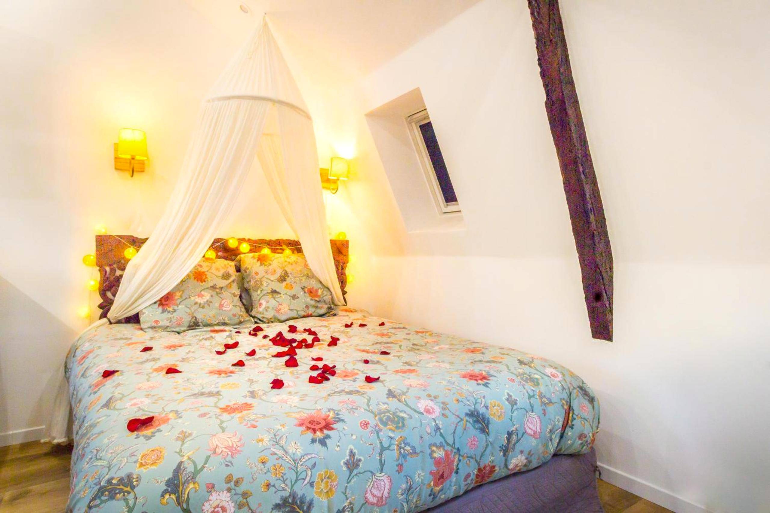 Vue du logement - Jacuzzi® - La petite Romantique - FloBNB