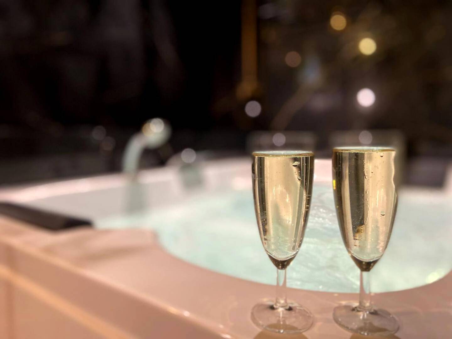 Photo du logement - La folie sauvage - Balnéo & haut de gamme