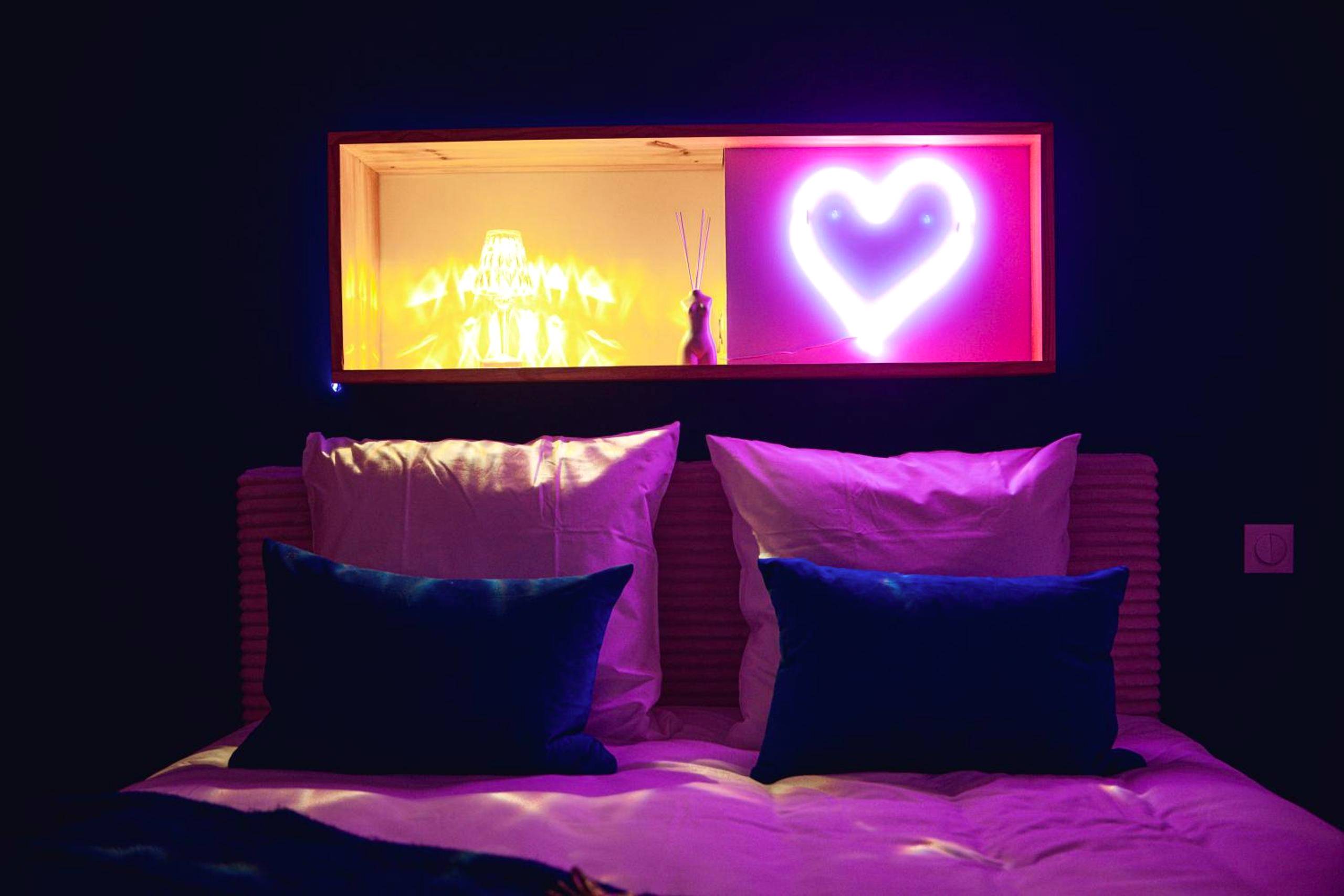 Photo du logement - FRENCH KlSS - Love Room by PRIM0 C0NCIERGERIE