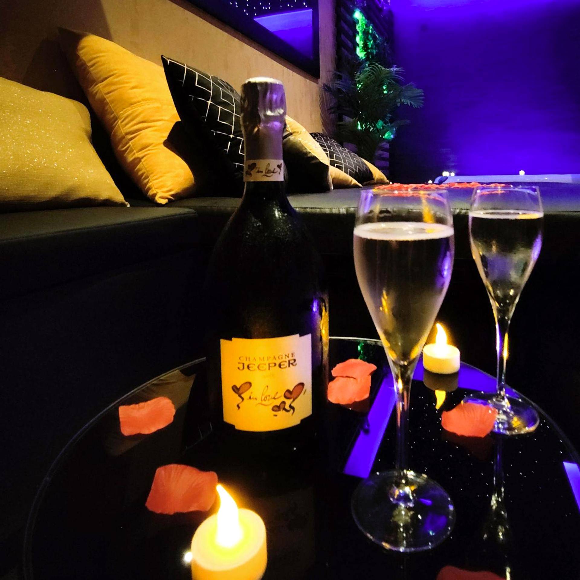 Photo du logement - La Gaillardise - love room - Spa & Sauna - Espace privatif