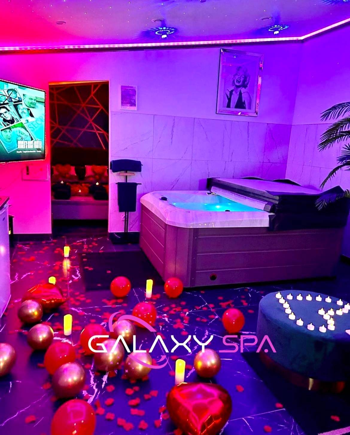 Vue du logement - Love Room Champigneulles - GALAXY SPA - Suite Jupiter Jacuzzi Privatif
