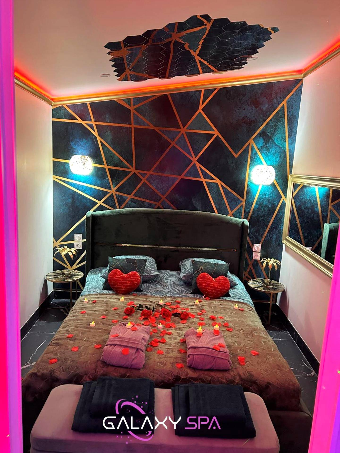 Photo du logement - GALAXY SPA - Suite Jupiter Jacuzzi Privatif - Champigneulles