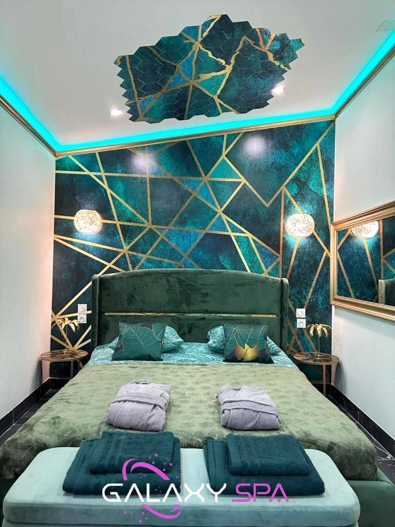 Photo du logement - GALAXY SPA - Suite Jupiter Jacuzzi Privatif