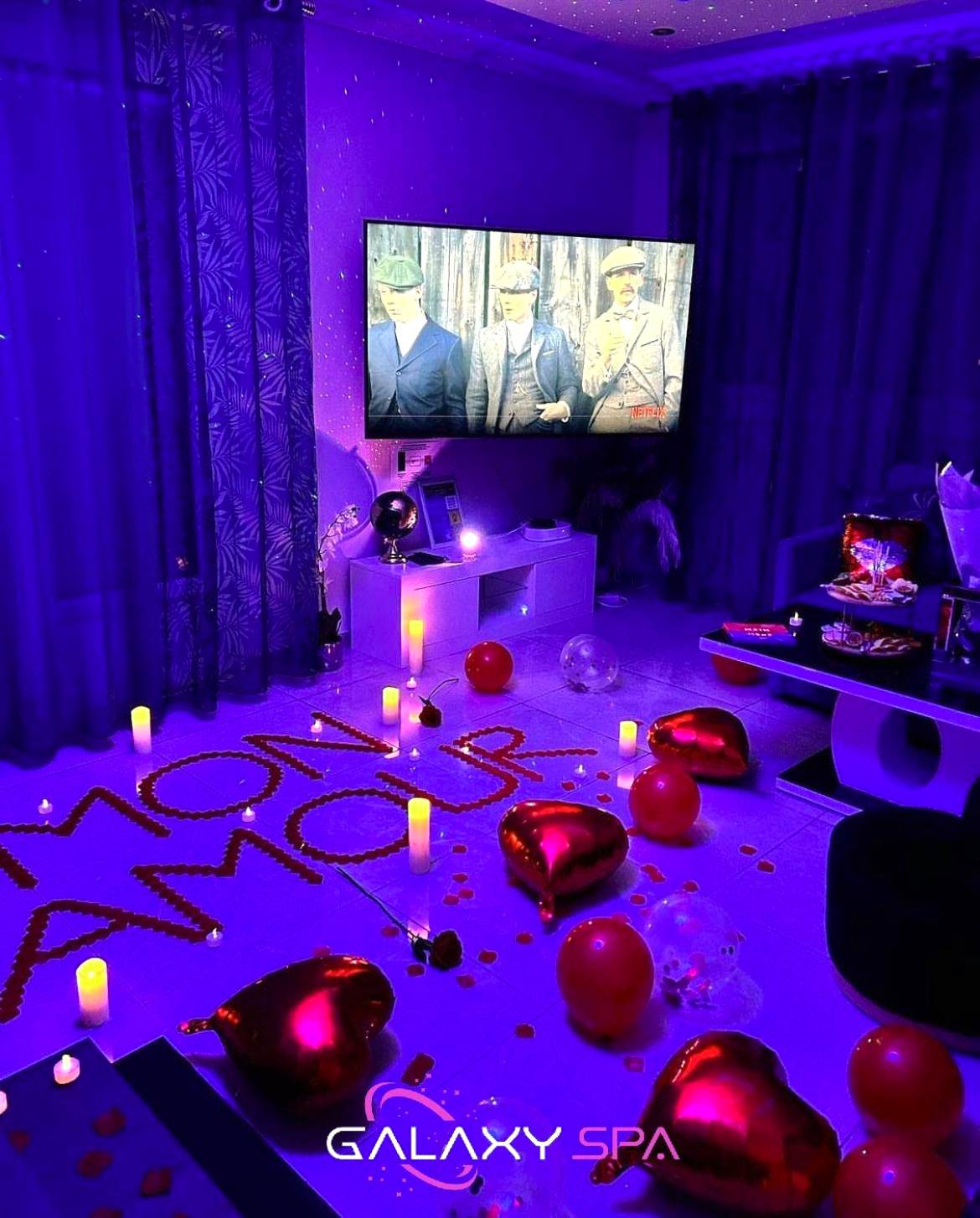 Photo du logement - GALAXY SPA - Suite Neptune Jacuzzi et Sauna Privatif - Champigneulles