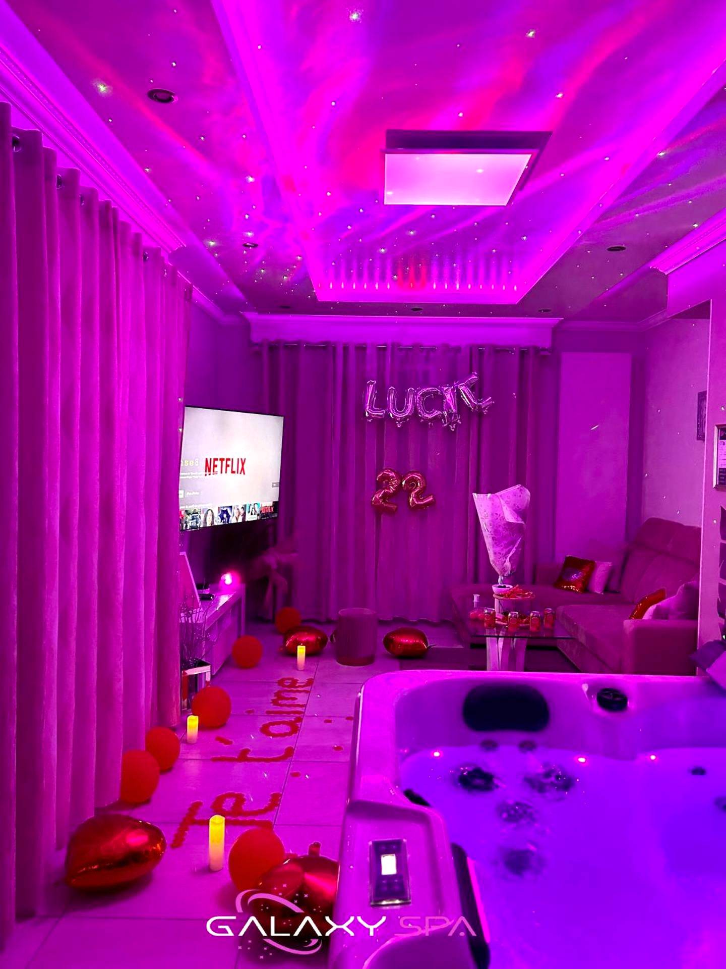 Photo du logement - GALAXY SPA - Suite Venus Jacuzzi et Sauna Privatif