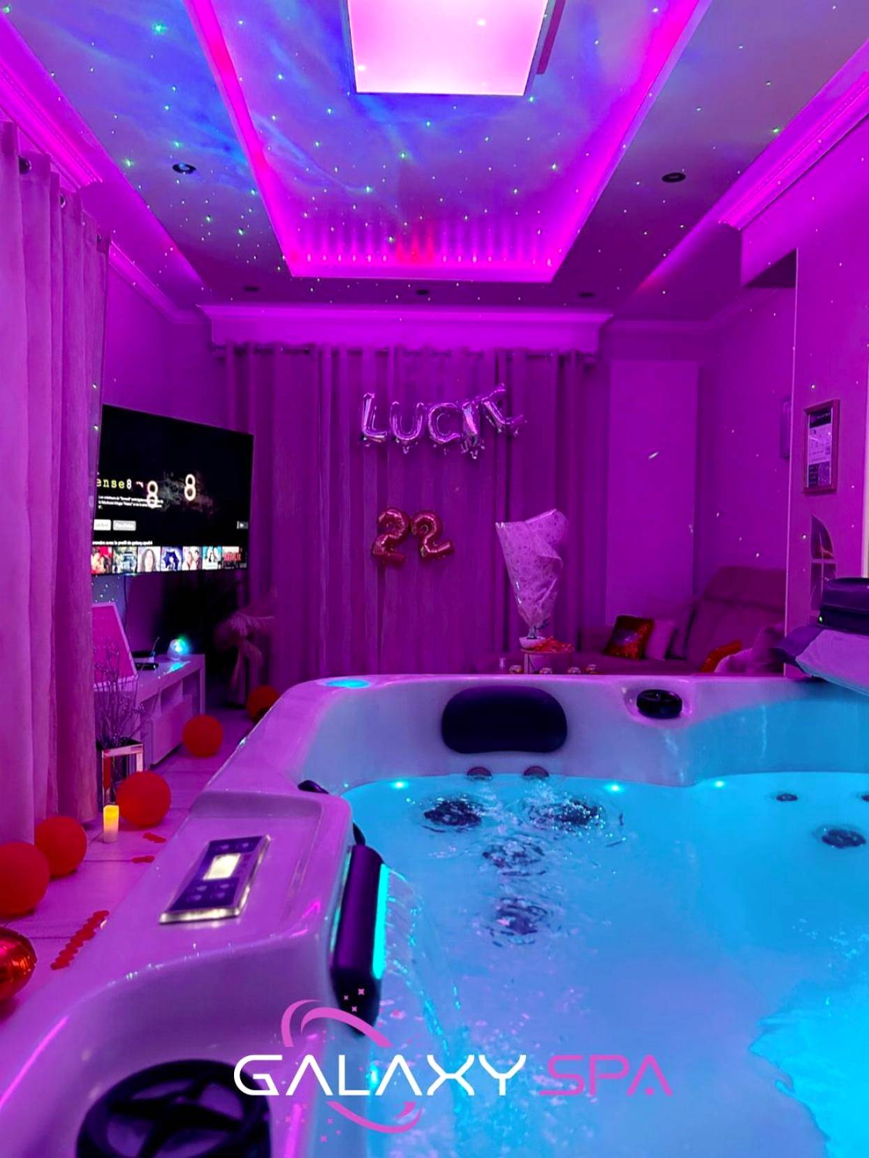 Photo du logement - GALAXY SPA - Suite Venus Jacuzzi et Sauna Privatif - Champigneulles