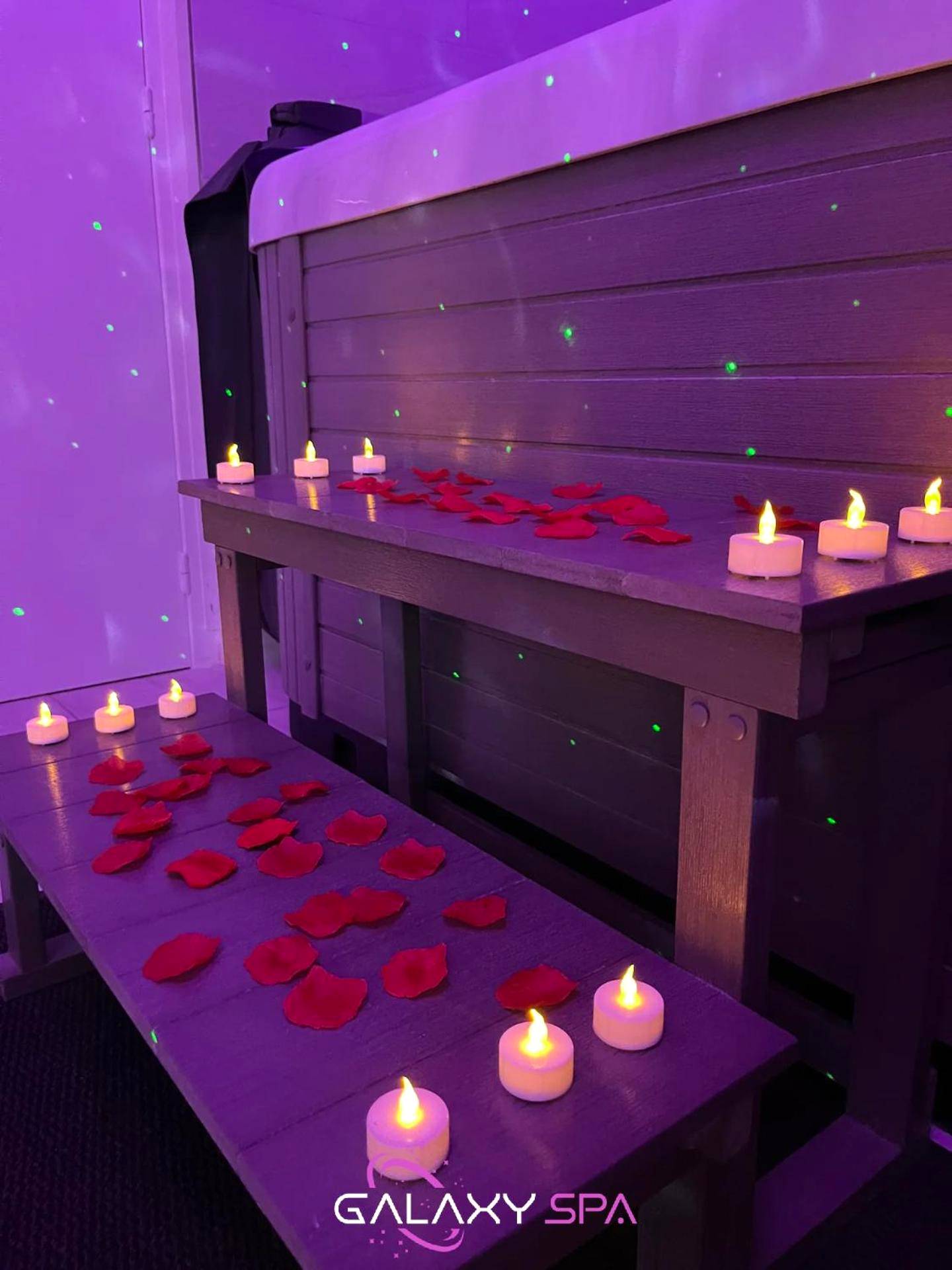 Photo du logement - GALAXY SPA - Suite Venus Jacuzzi et Sauna Privatif