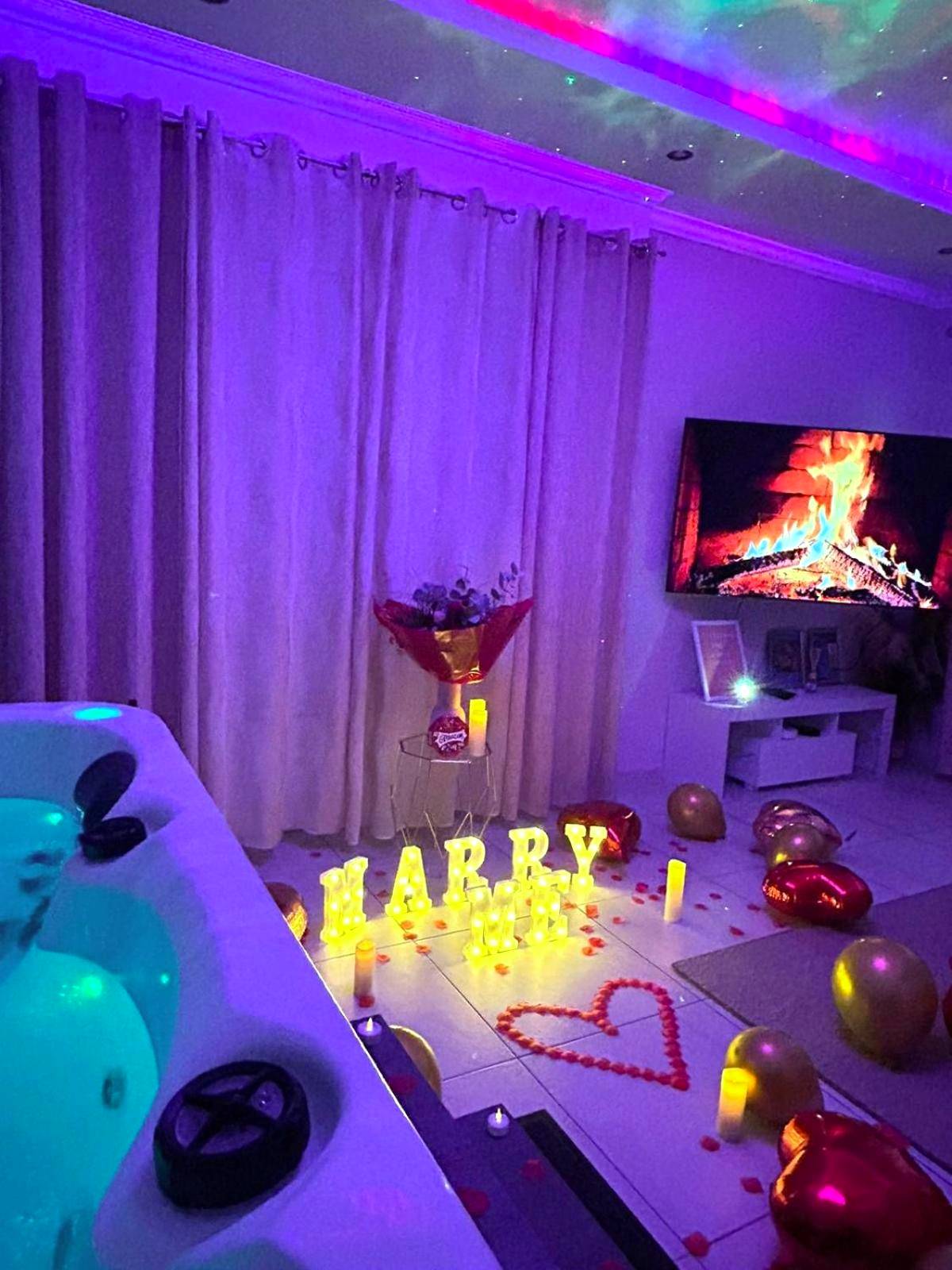 Photo du logement - GALAXY SPA - Suite Venus Jacuzzi et Sauna Privatif