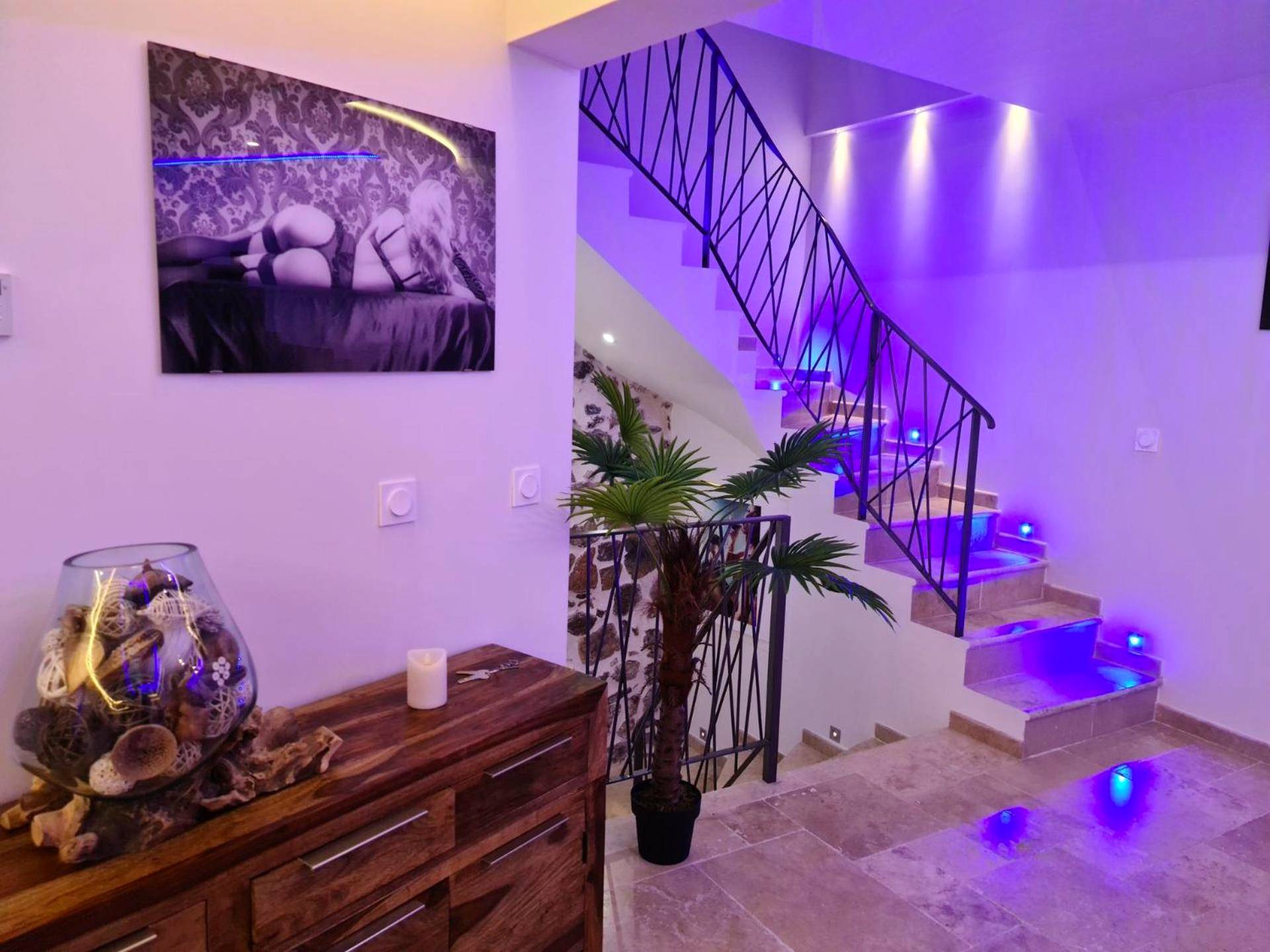 Photo du logement - Loveroom La Garçonn'Hyères