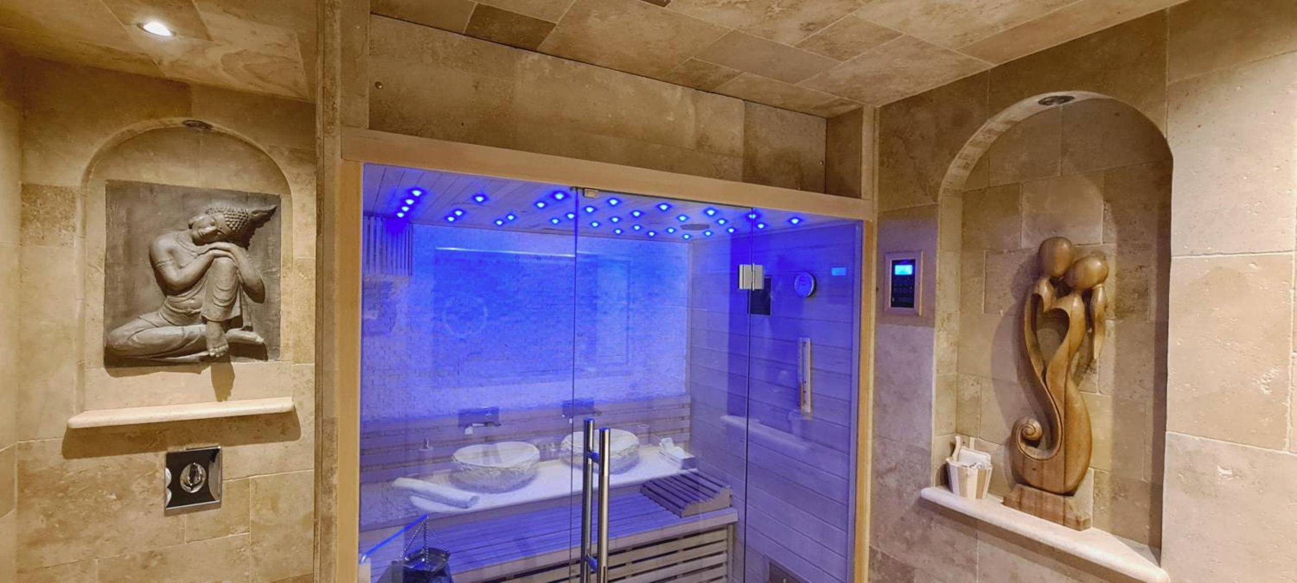 Photo du logement - Loveroom La Garçonn'Hyères - Saint - Georges - d'Orques