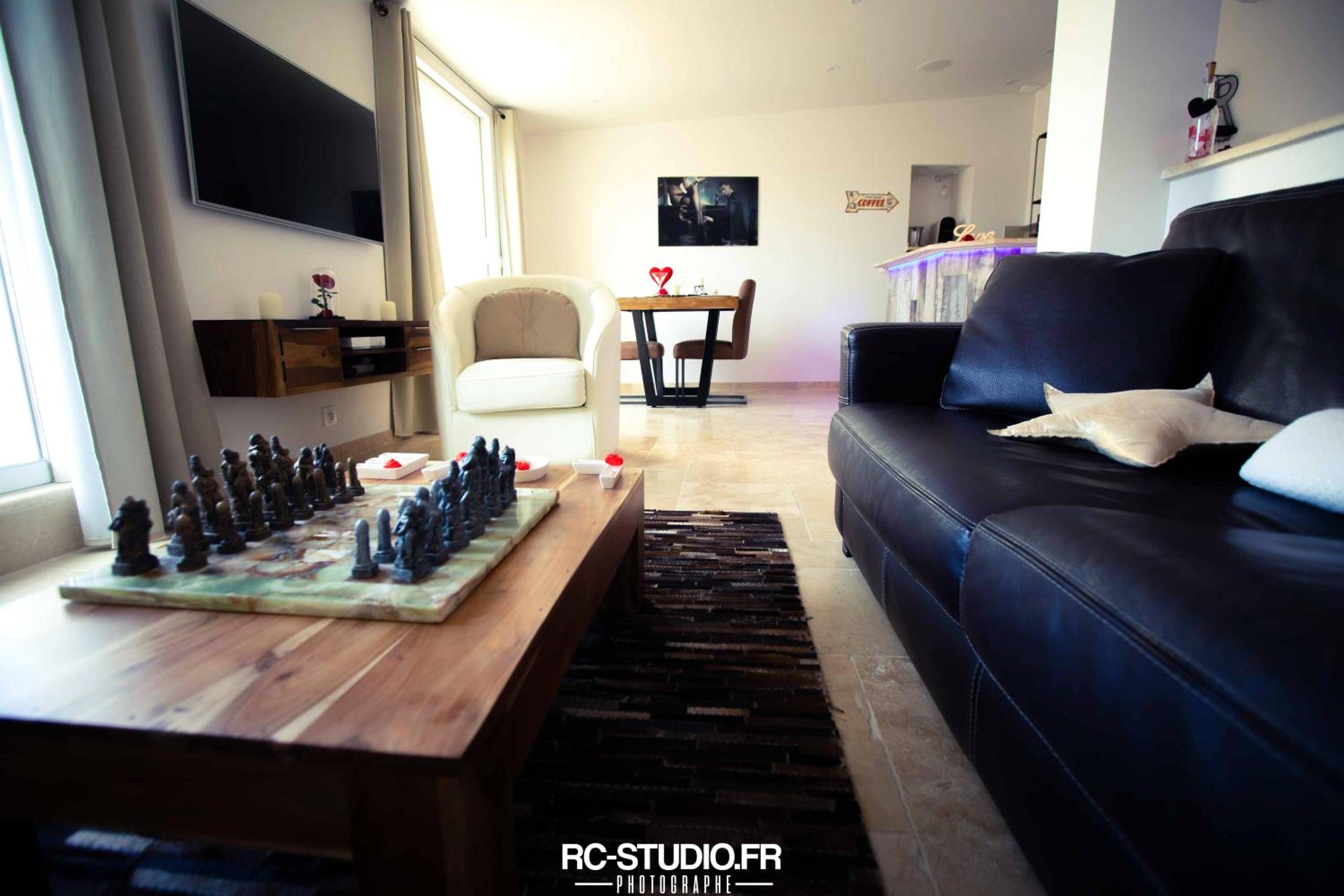 Photo du logement - Loveroom La Garçonn'Hyères