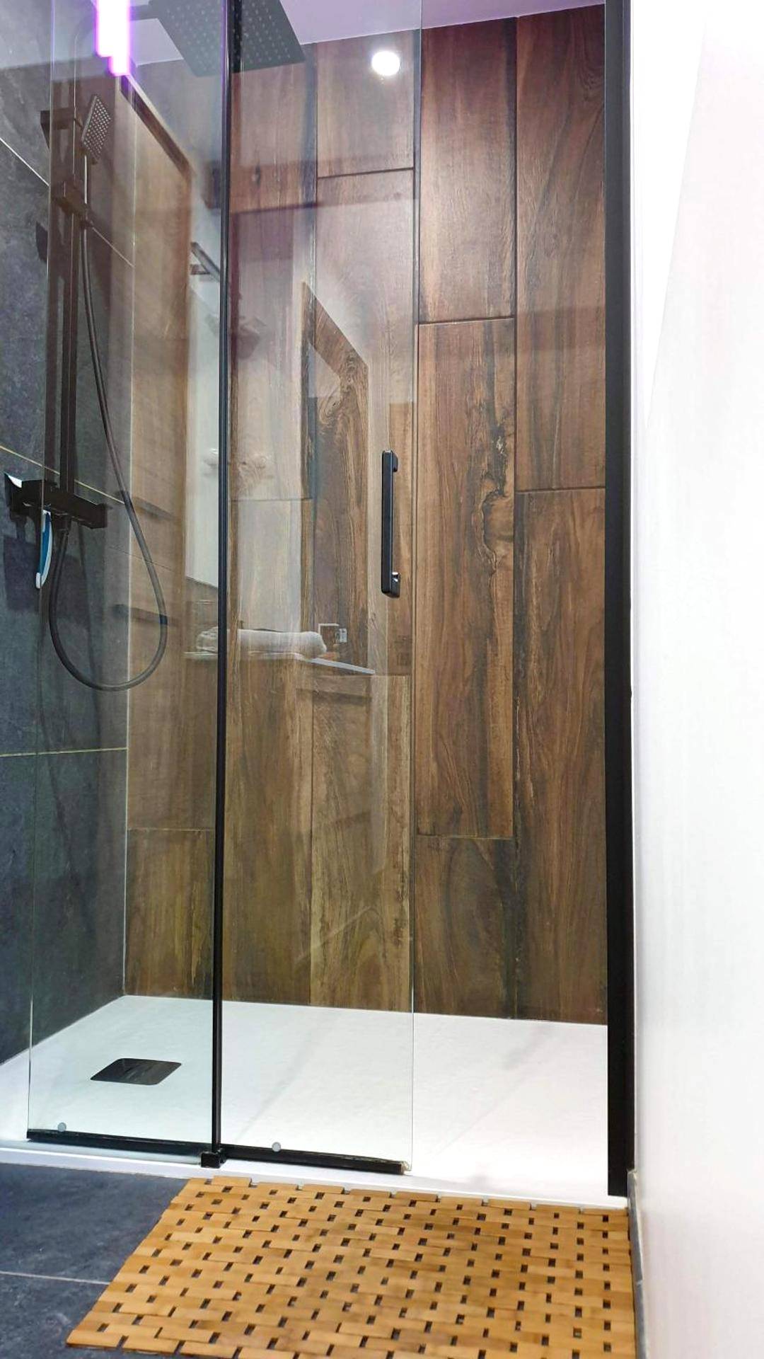 Photo du logement - GARY Suite - Studio Cosy, Spa et jardin privatif à 4 min de Cambrai